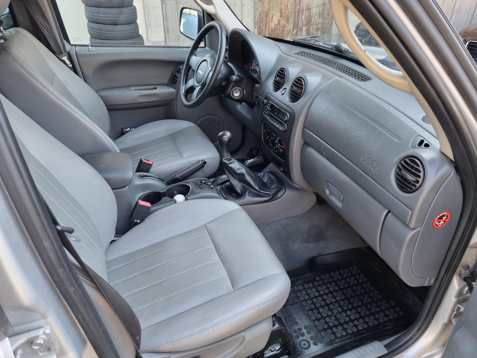 JEEP Cherokee 2.8 CRD Limited-image-4