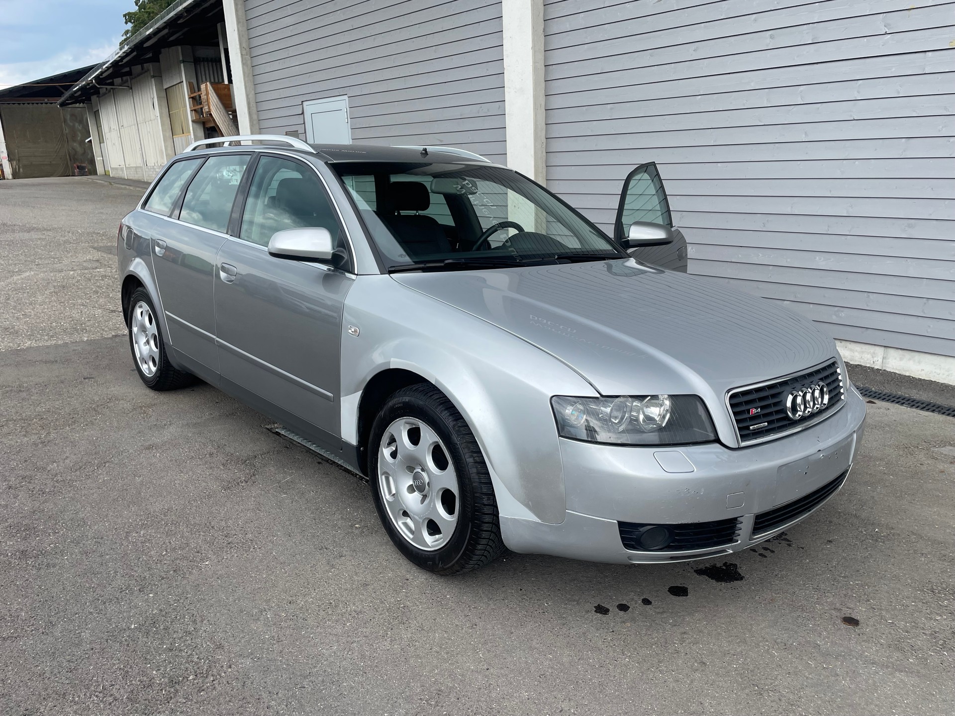 AUDI A4 Avant 2.5 TDI quattro-image-7