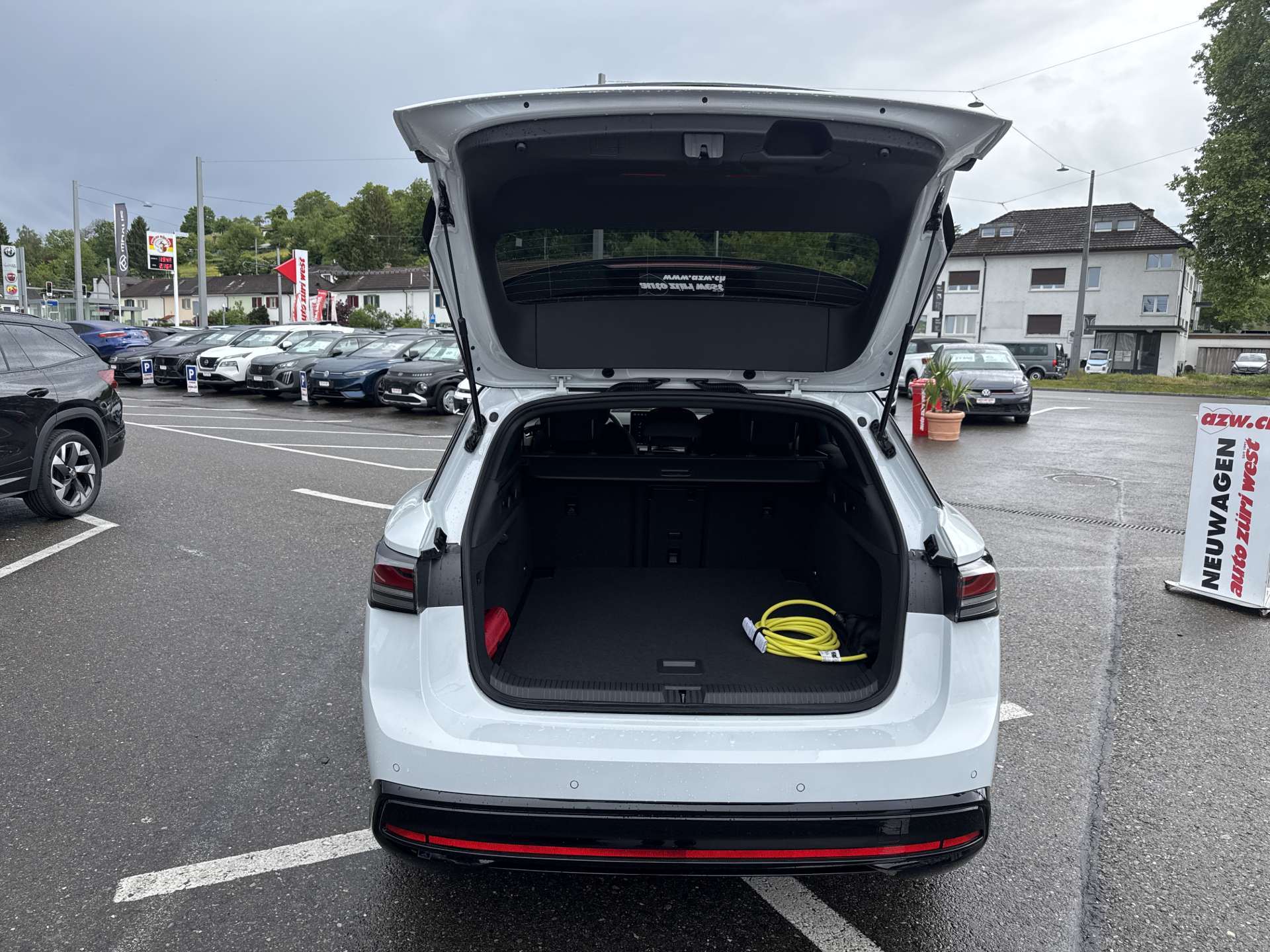 VW ID.7 Tourer Limited Edition 77kWh 285PS Automat-image-6