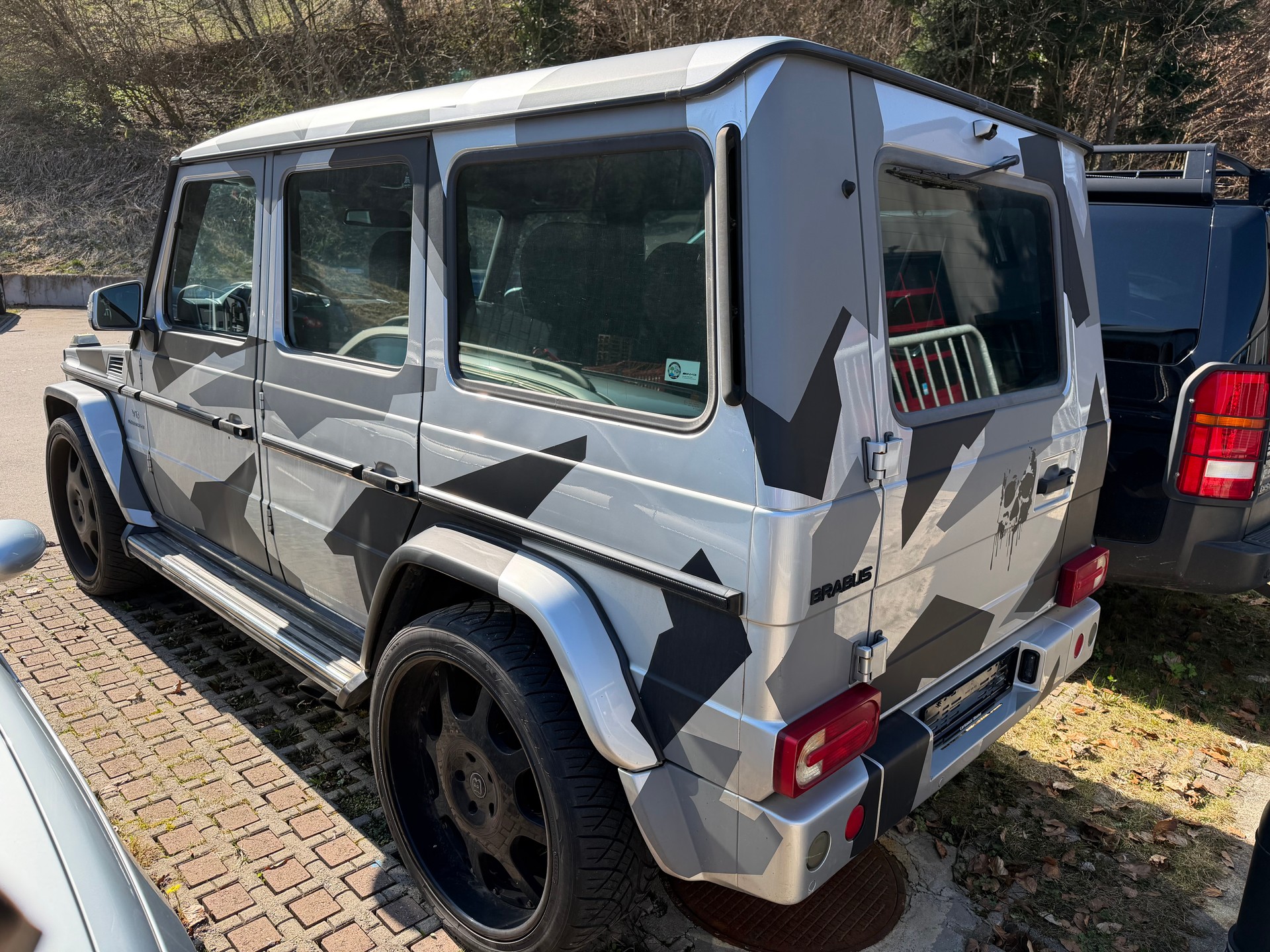 MERCEDES-BENZ G 55 AMG lang-image-2