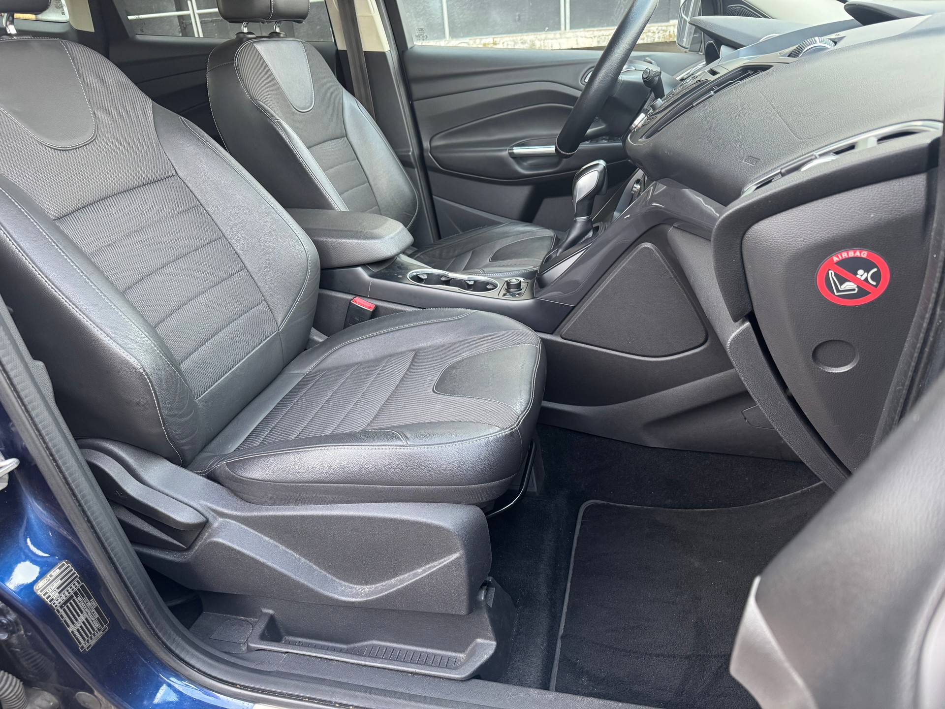 FORD Kuga 1.6 SCTi Titanium 4WD Automatic-image-8