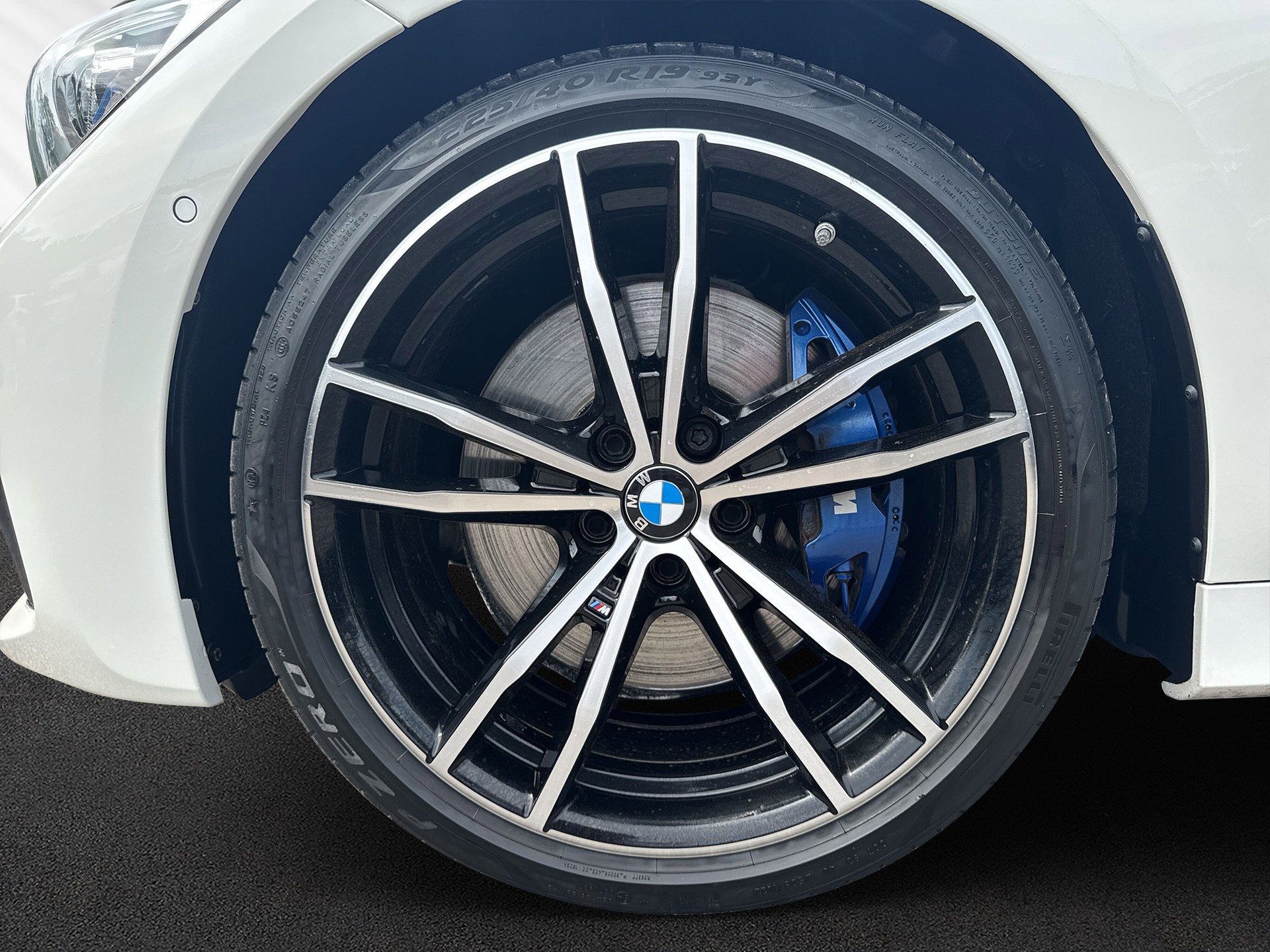 BMW 330d xDrive 48V Touring M Sport Steptronic-image-8