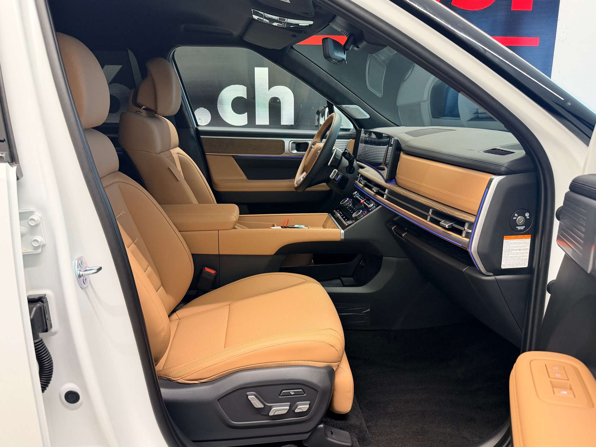 HYUNDAI Santa Fe 1.6 T-GDi PHEV Calligraphy 4WD Automatic-image-20