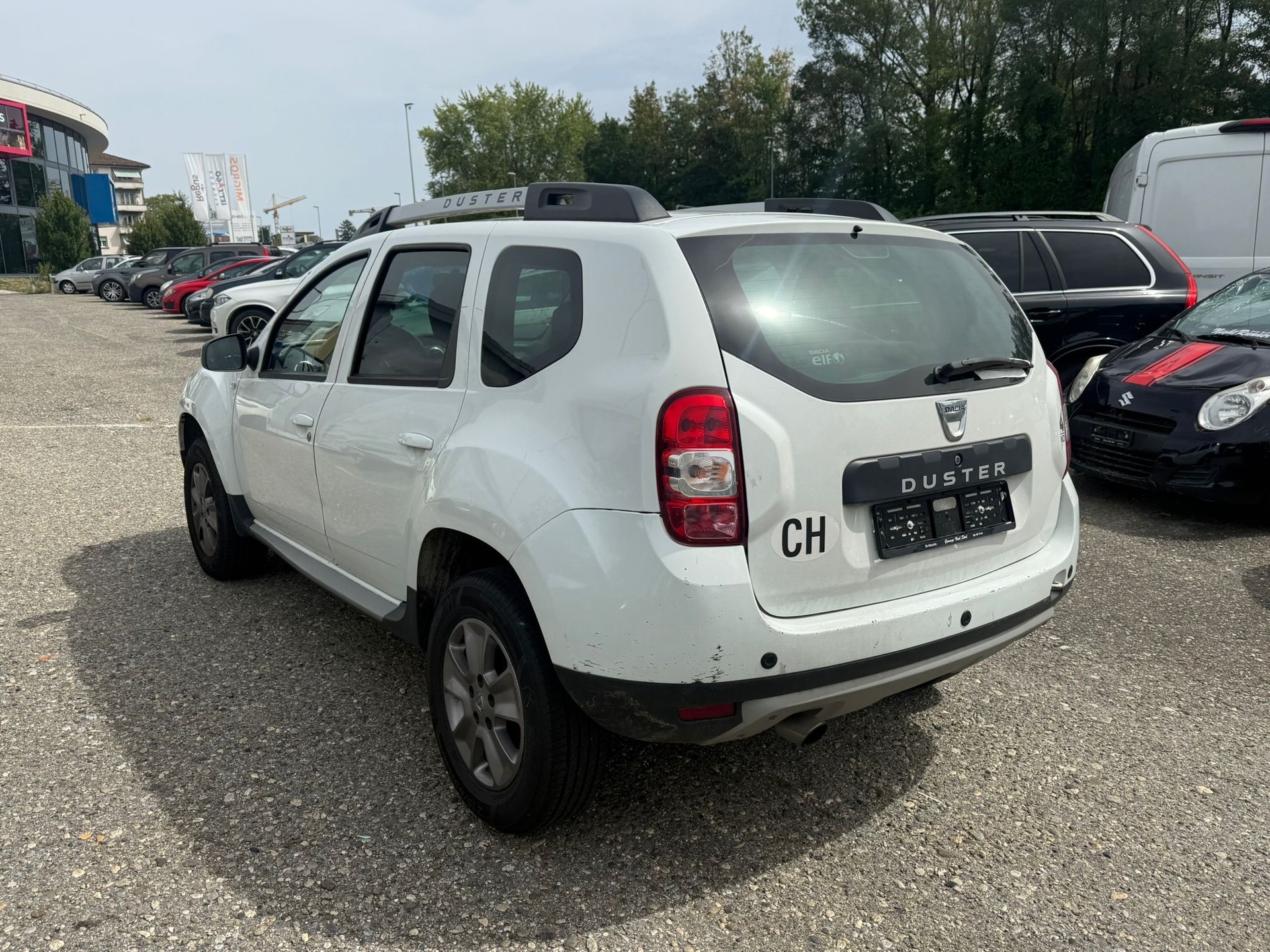 DACIA Duster 1.2 T Lauréate 4x4-image-5