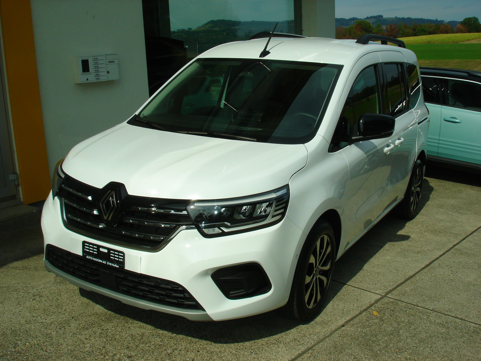 RENAULT Kangoo 1.3 TCe 130 PF Techno EDC-image-1