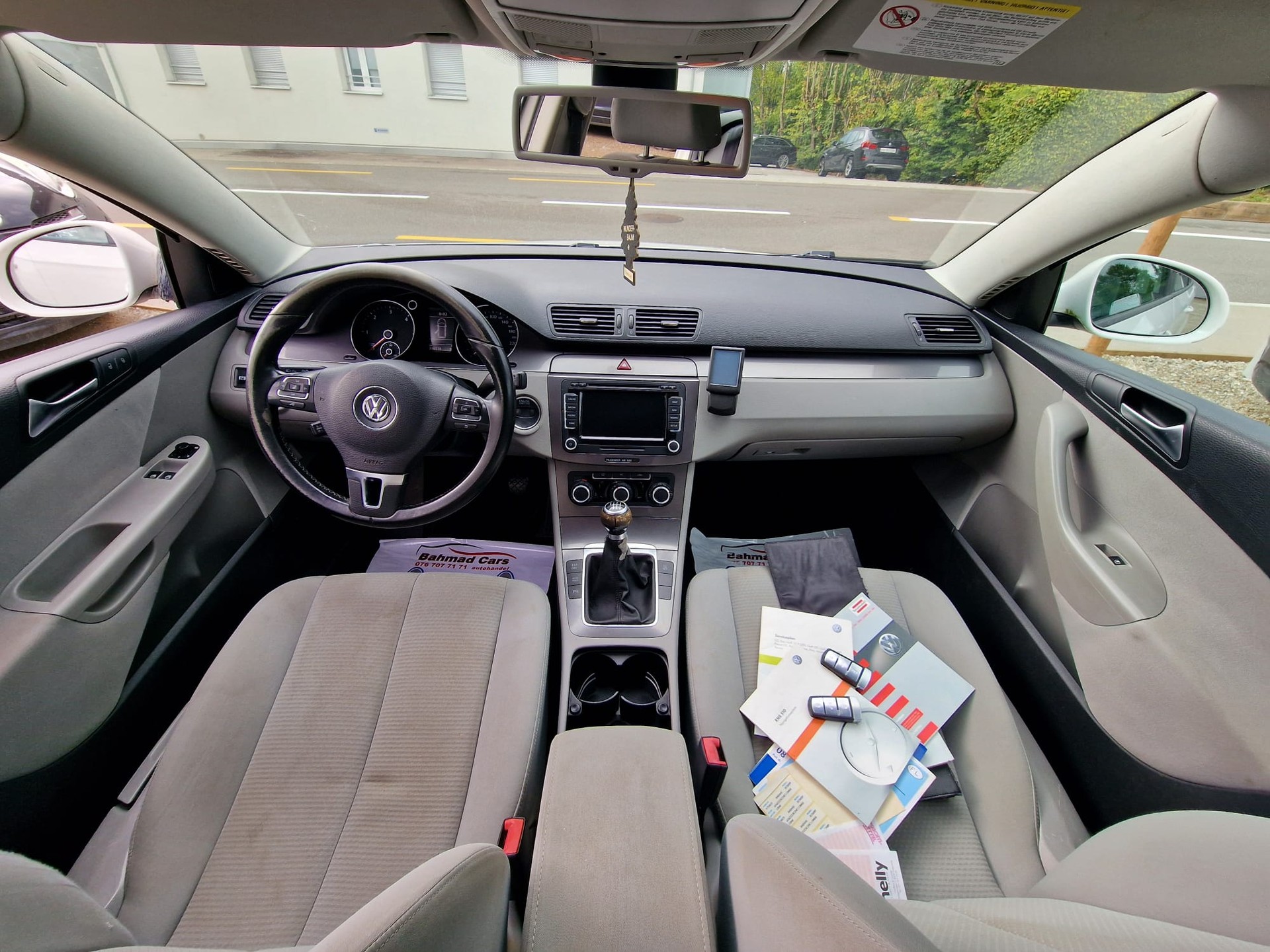 VW Passat Variant 2.0 TDI Trendline 4Motion-image-7