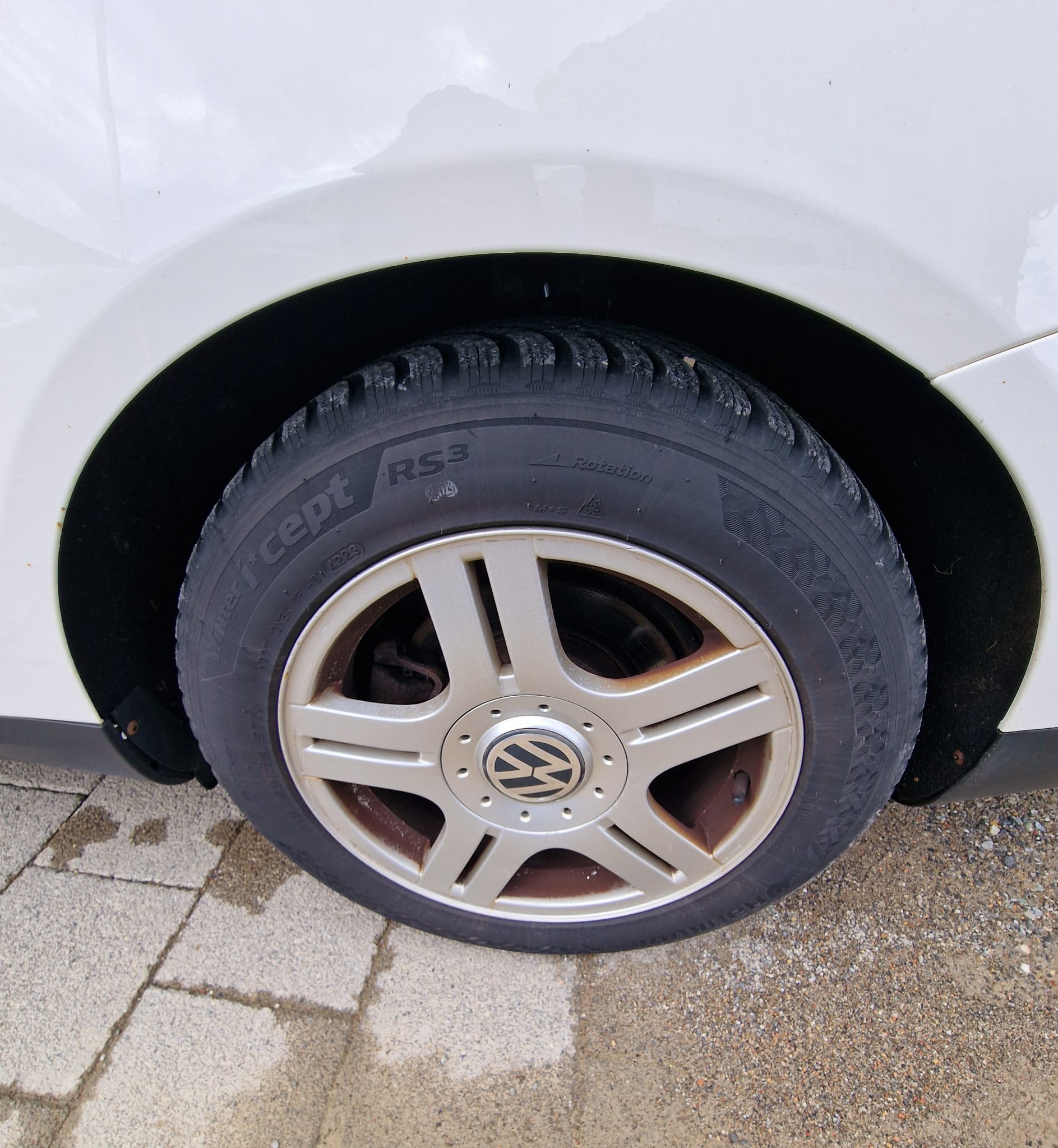 VW Passat Variant 2.0 TDI Trendline 4Motion-image-6