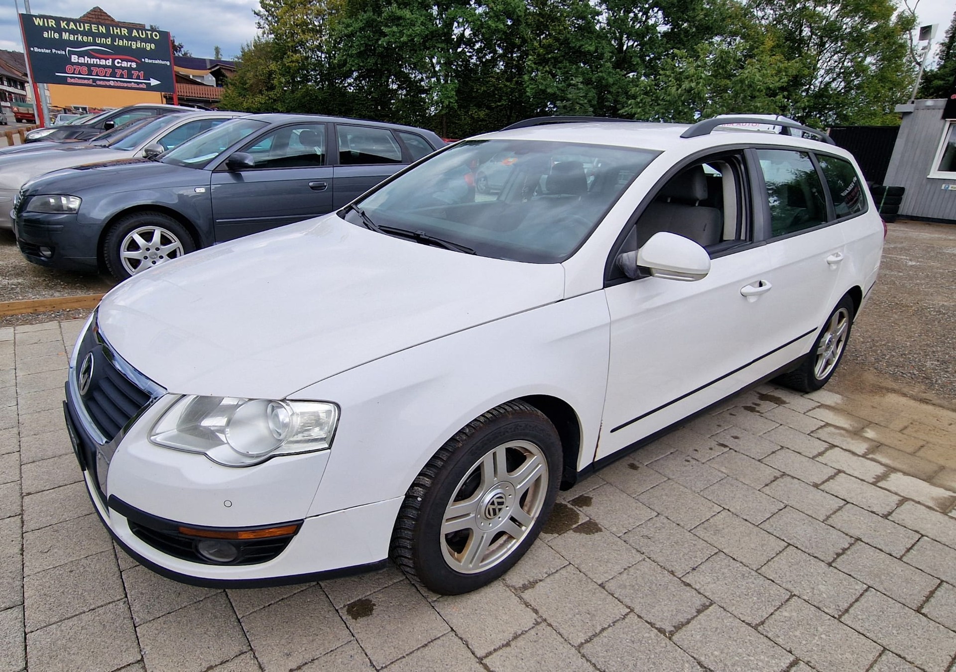 VW Passat Variant 2.0 TDI Trendline 4Motion-image-0