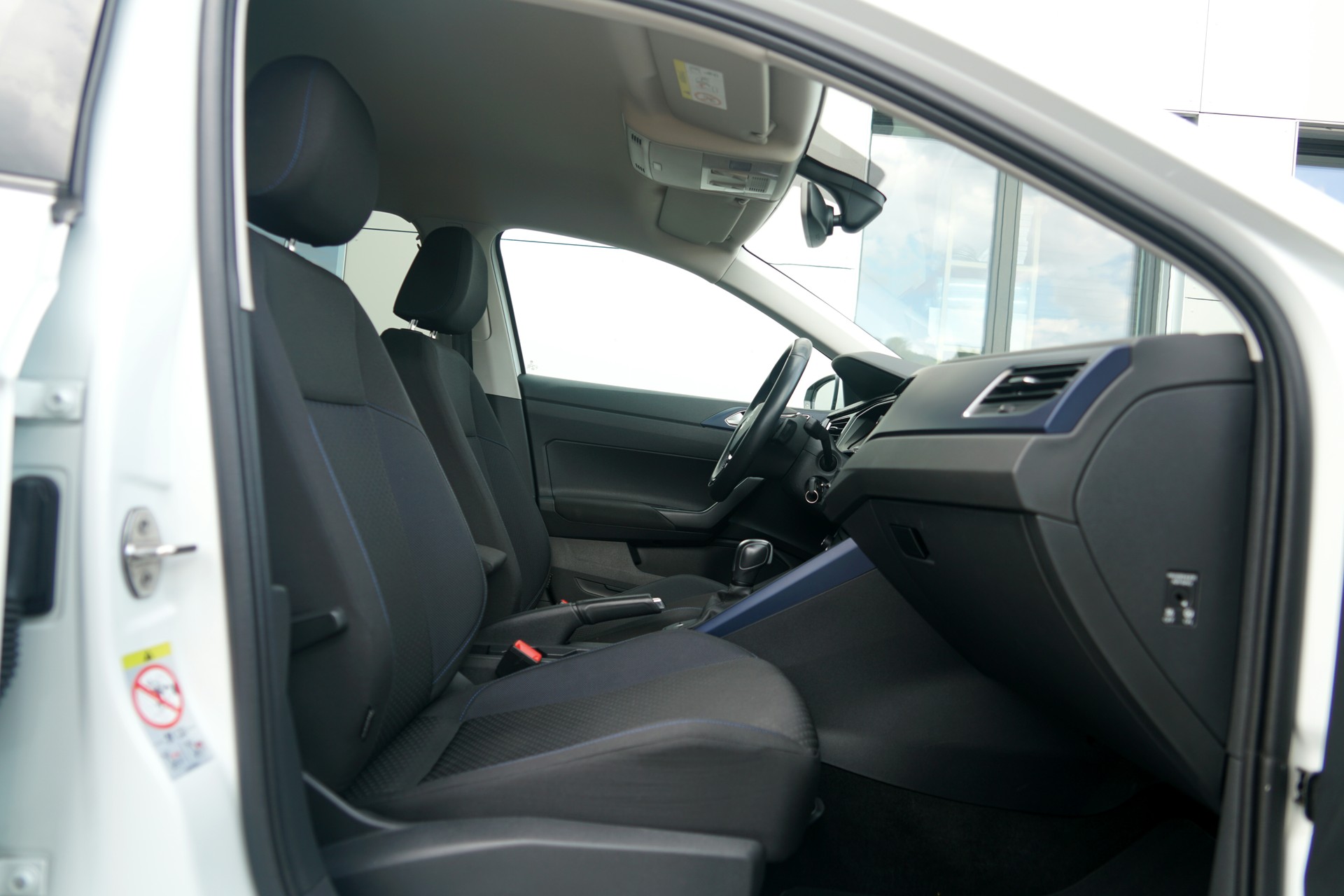 VW Polo 1.0 BMT United DSG-image-14