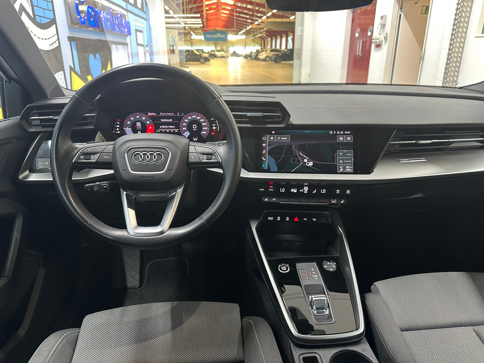 AUDI A3 Sportback 35 TFSI S line S-tronic-image-9