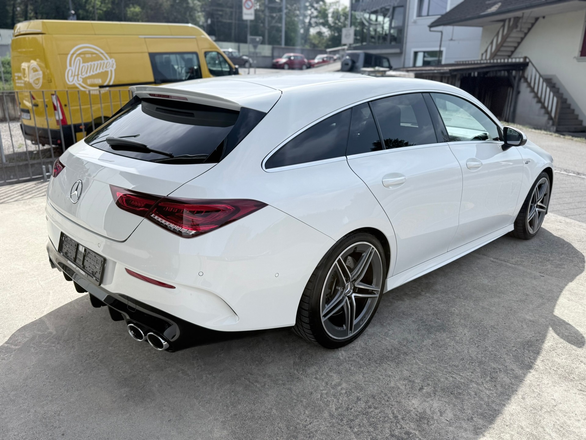 MERCEDES-BENZ CLA Shooting Brake 45 AMG 4Matic+ 8G-DCT-image-6
