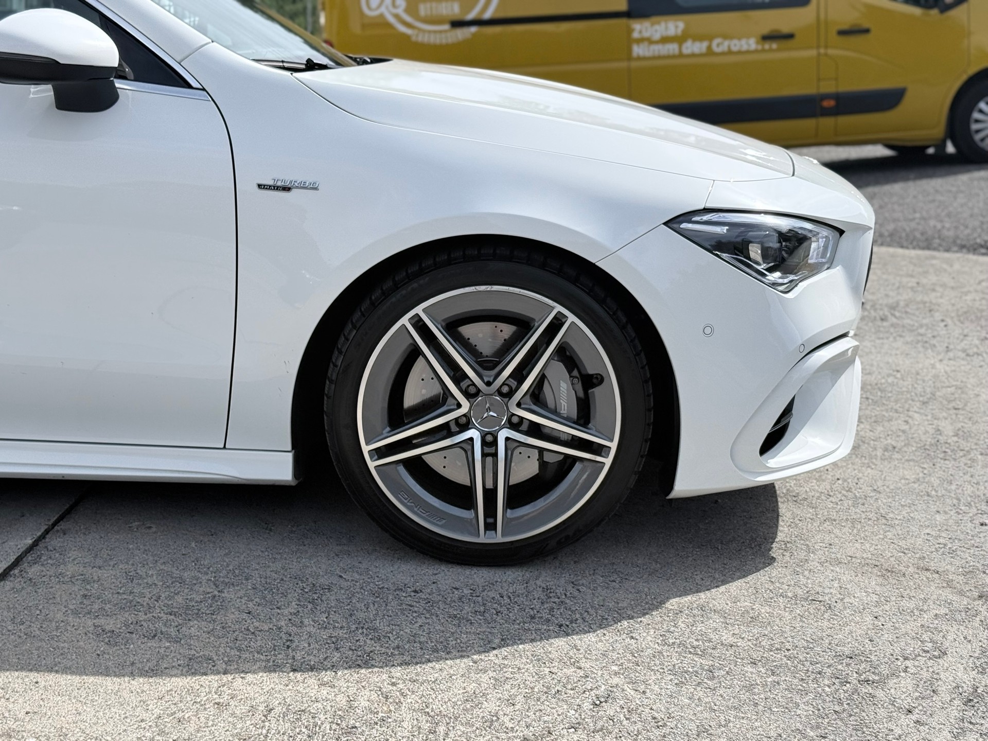 MERCEDES-BENZ CLA Shooting Brake 45 AMG 4Matic+ 8G-DCT-image-4