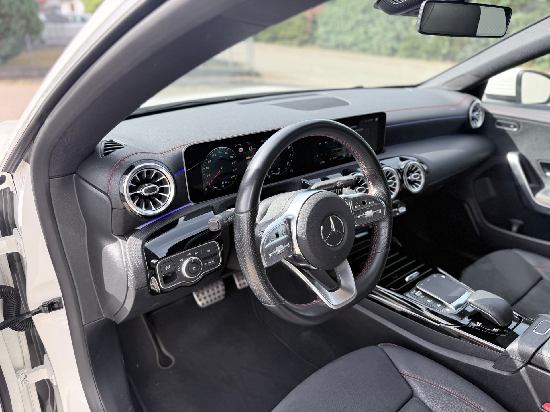 MERCEDES-BENZ CLA Shooting Brake 45 AMG 4Matic+ 8G-DCT-image-17