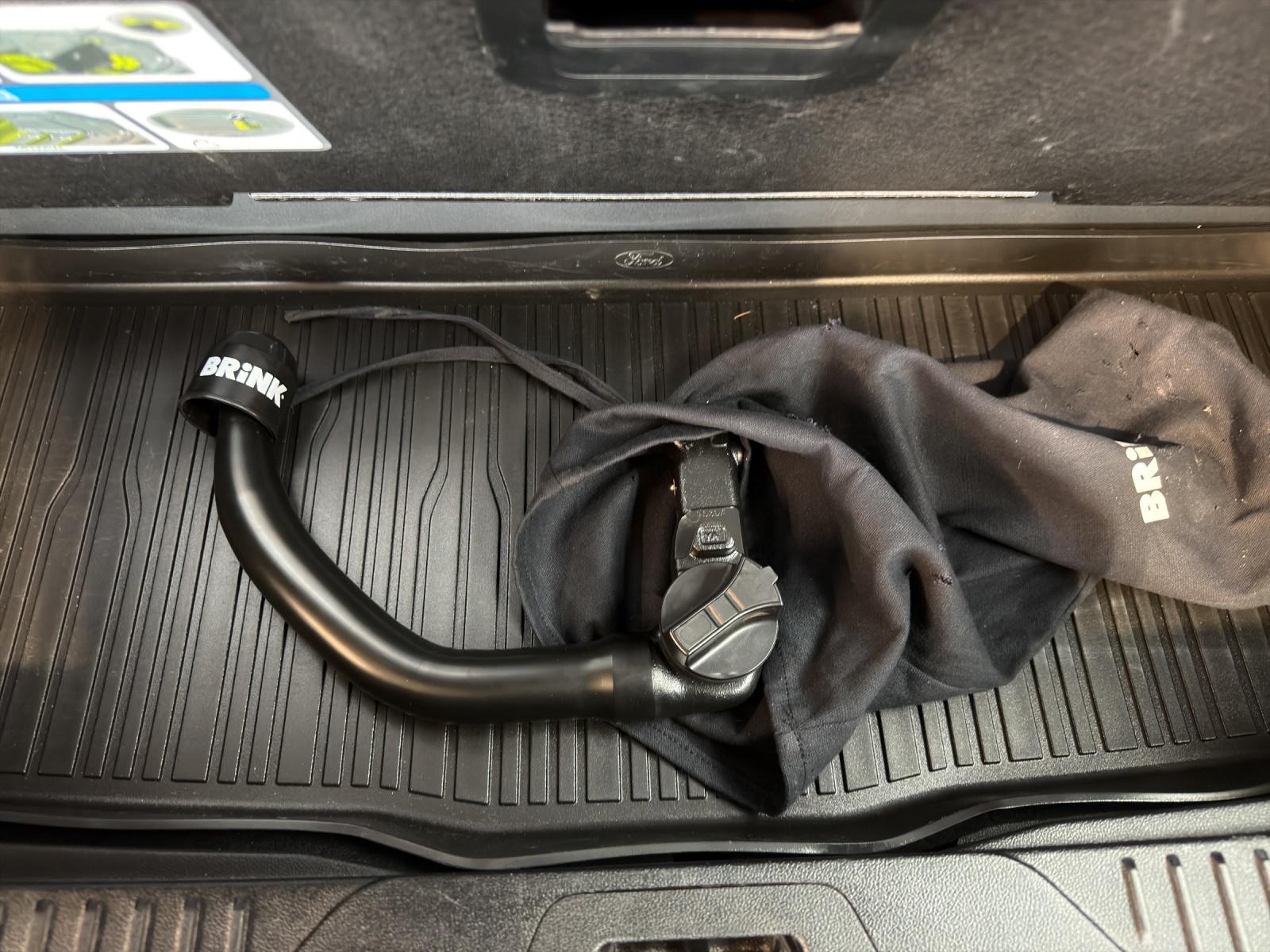 FORD Focus Station Wagon 1.0i EcoB Hybrid 155 ST-Line X-image-17
