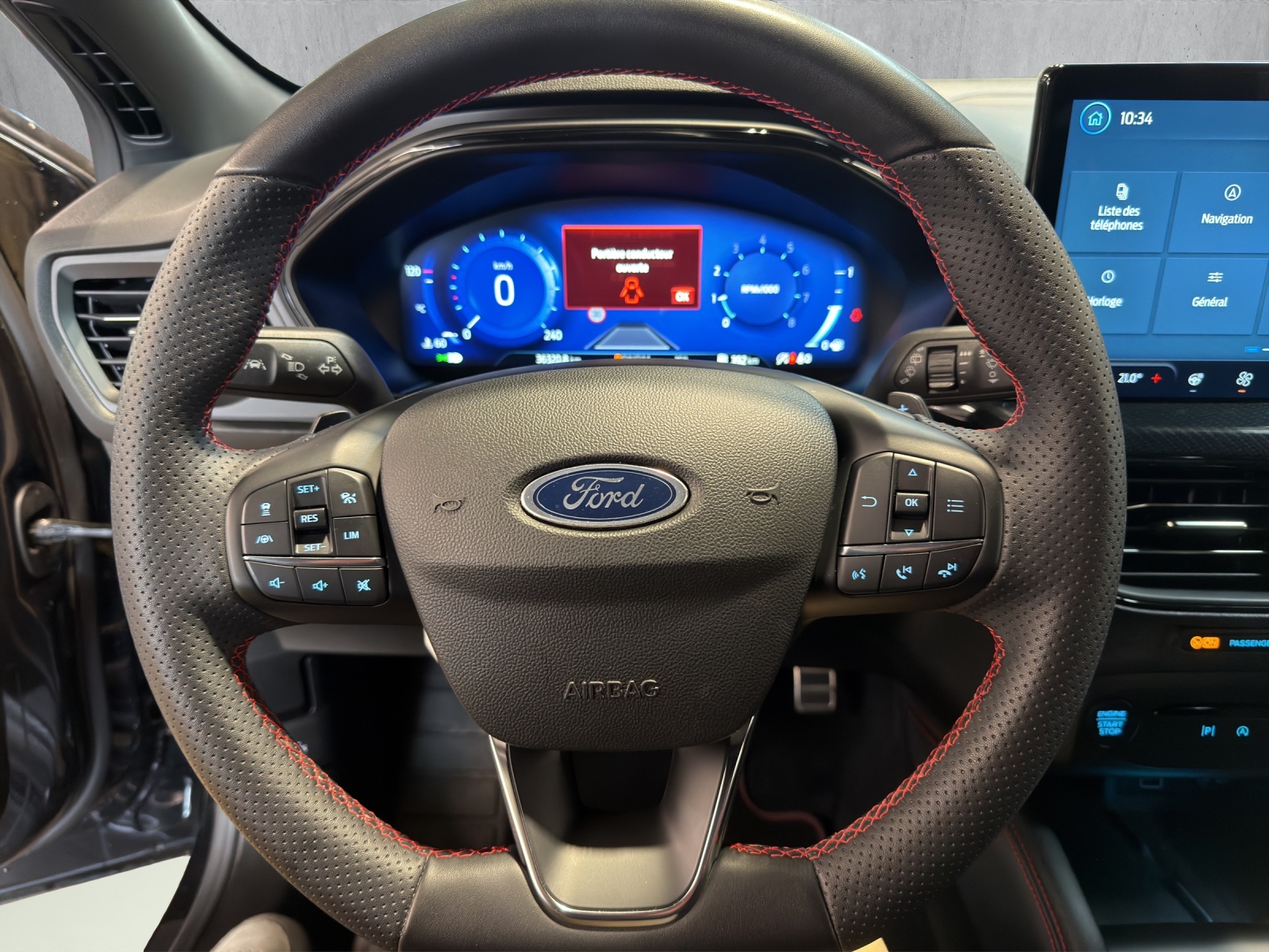 FORD Focus Station Wagon 1.0i EcoB Hybrid 155 ST-Line X-image-8
