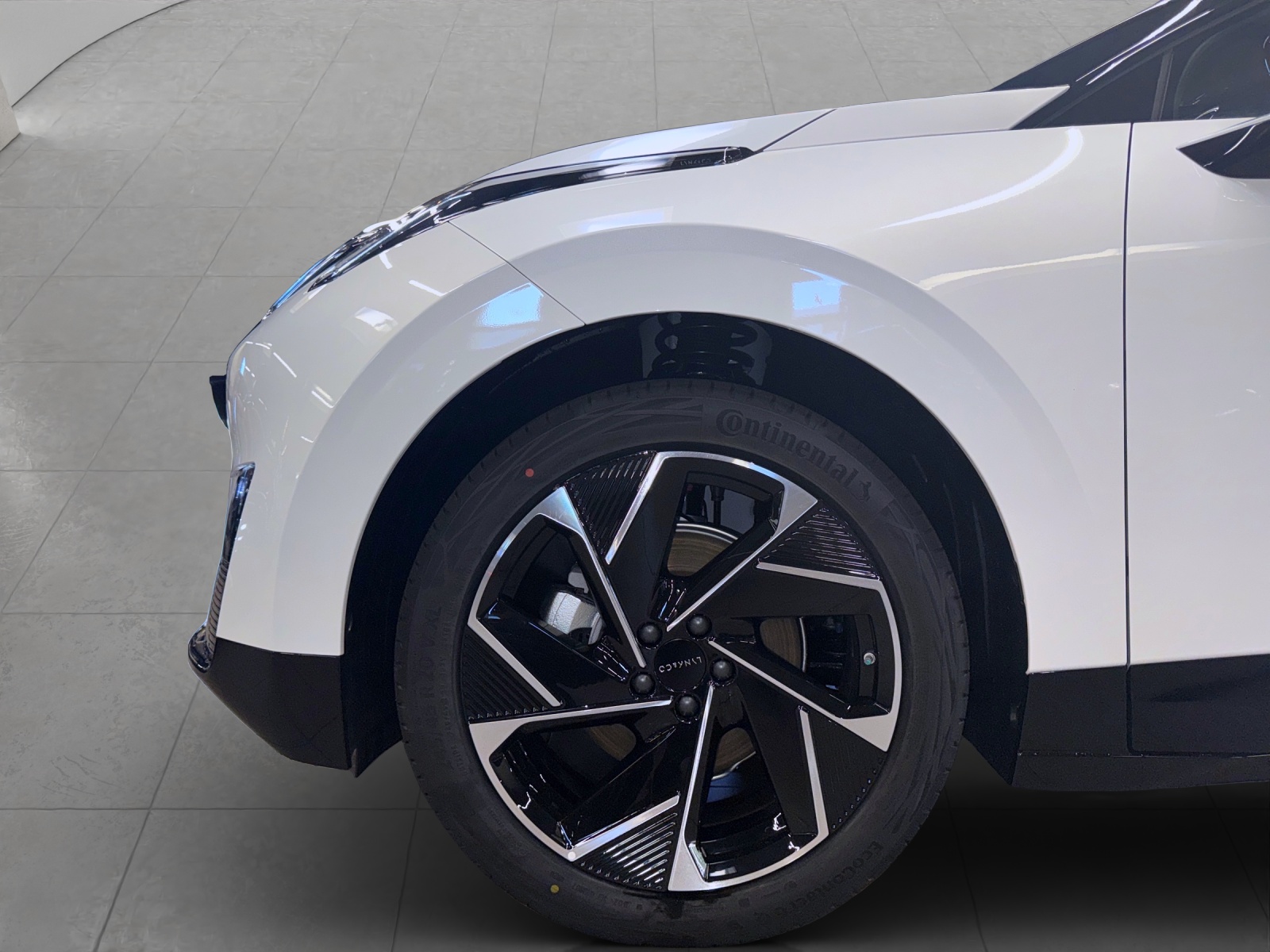 LYNK & CO 02 More-image-6