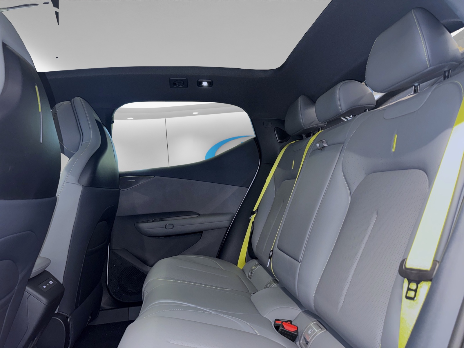 LYNK & CO 02 More-image-13