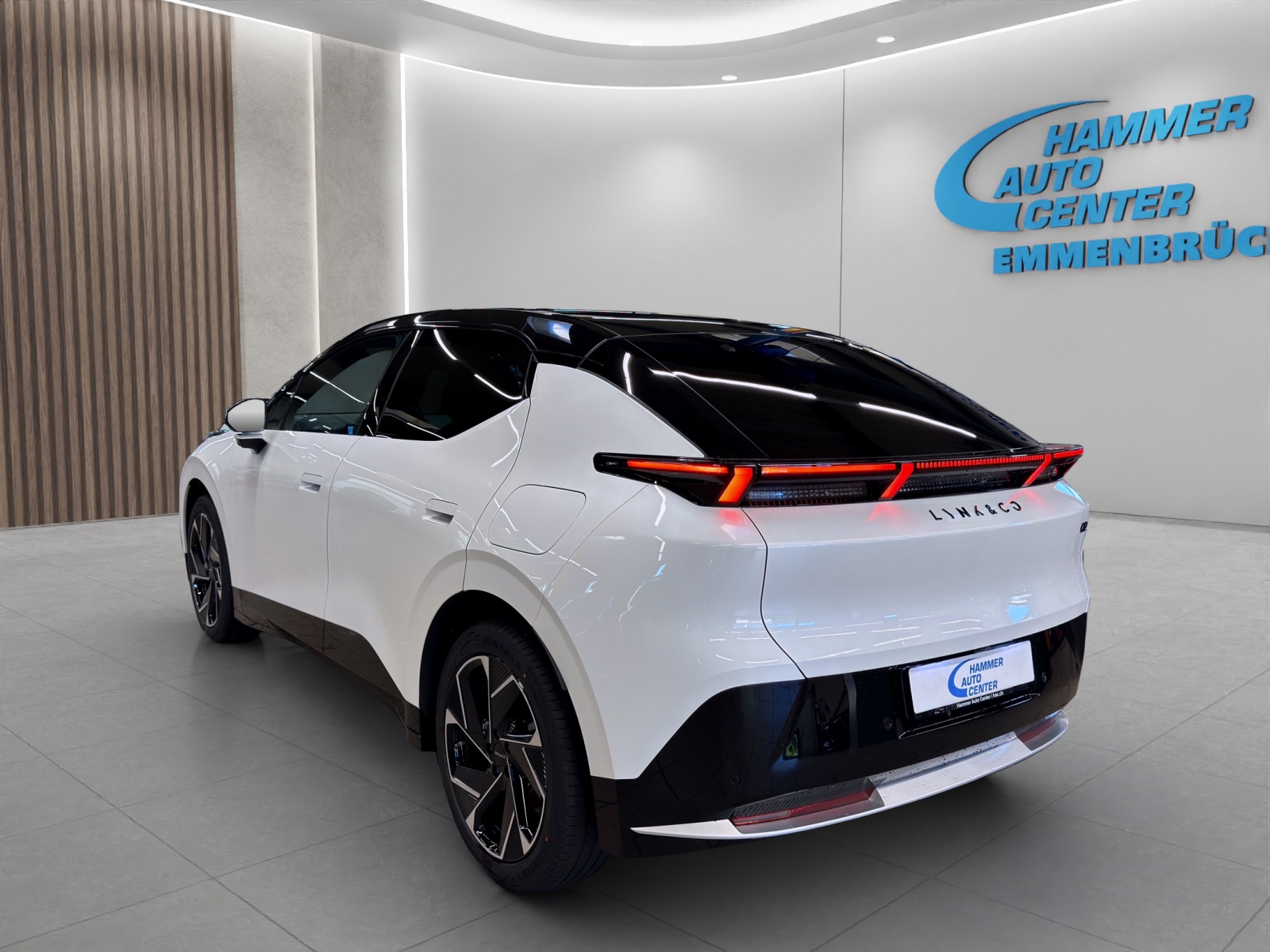 LYNK & CO 02 More-image-2