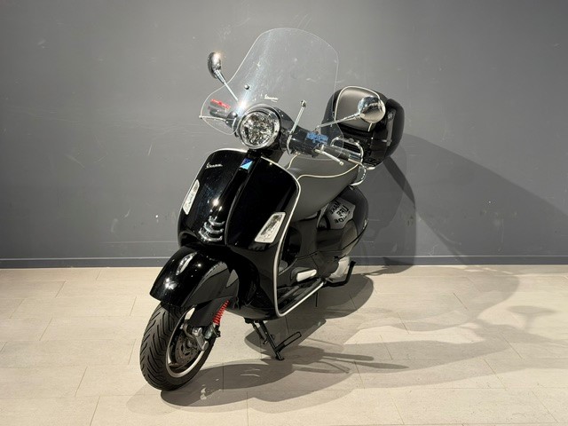 PIAGGIO Vespa GTS 300 ABS-showroom-element-2