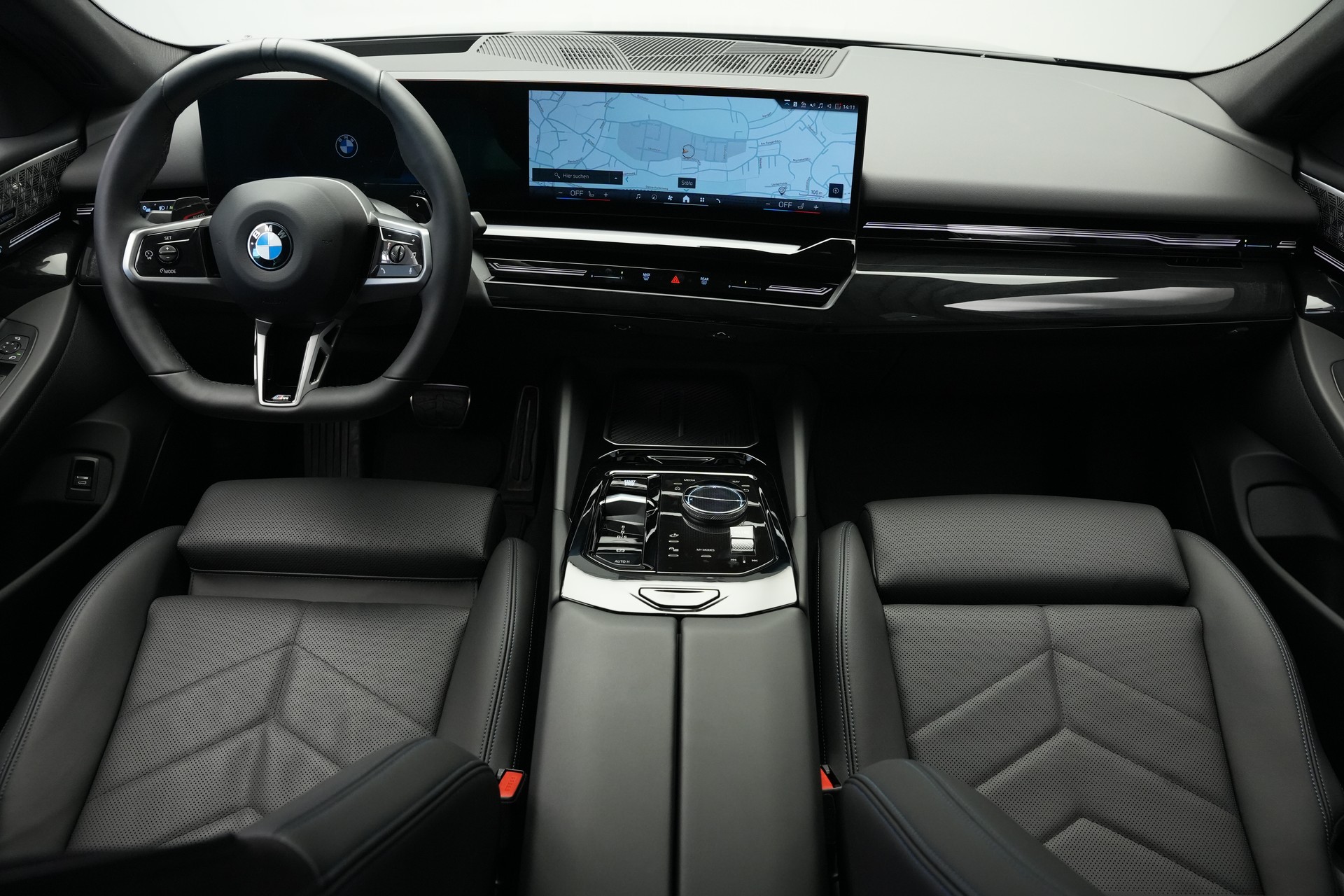 BMW 540d xDrive 48V M Sport Steptronic *HuD* *B&W*-image-9