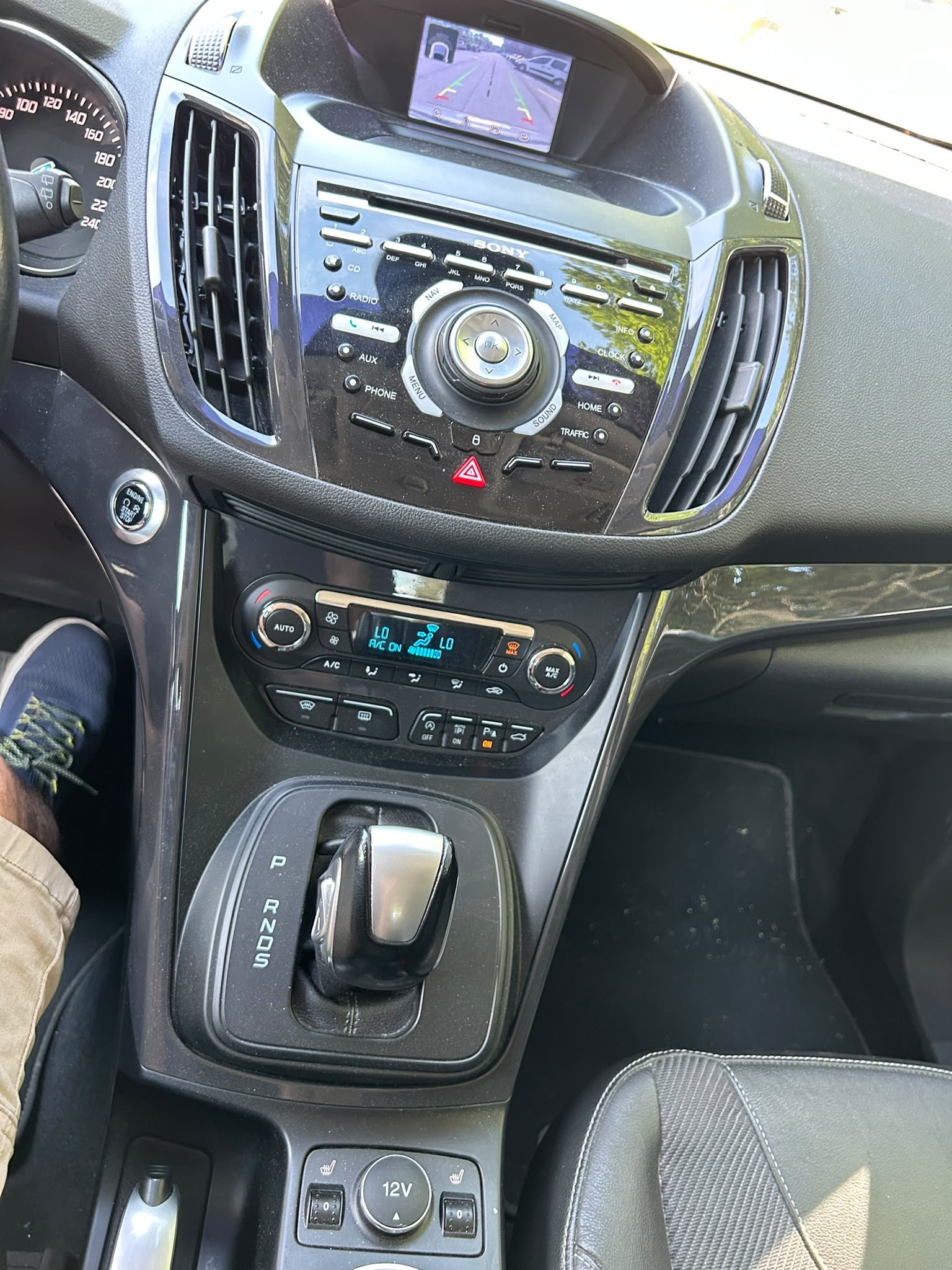 FORD Kuga 2.0 TDCi Titanium S 4WD PowerShift-image-7