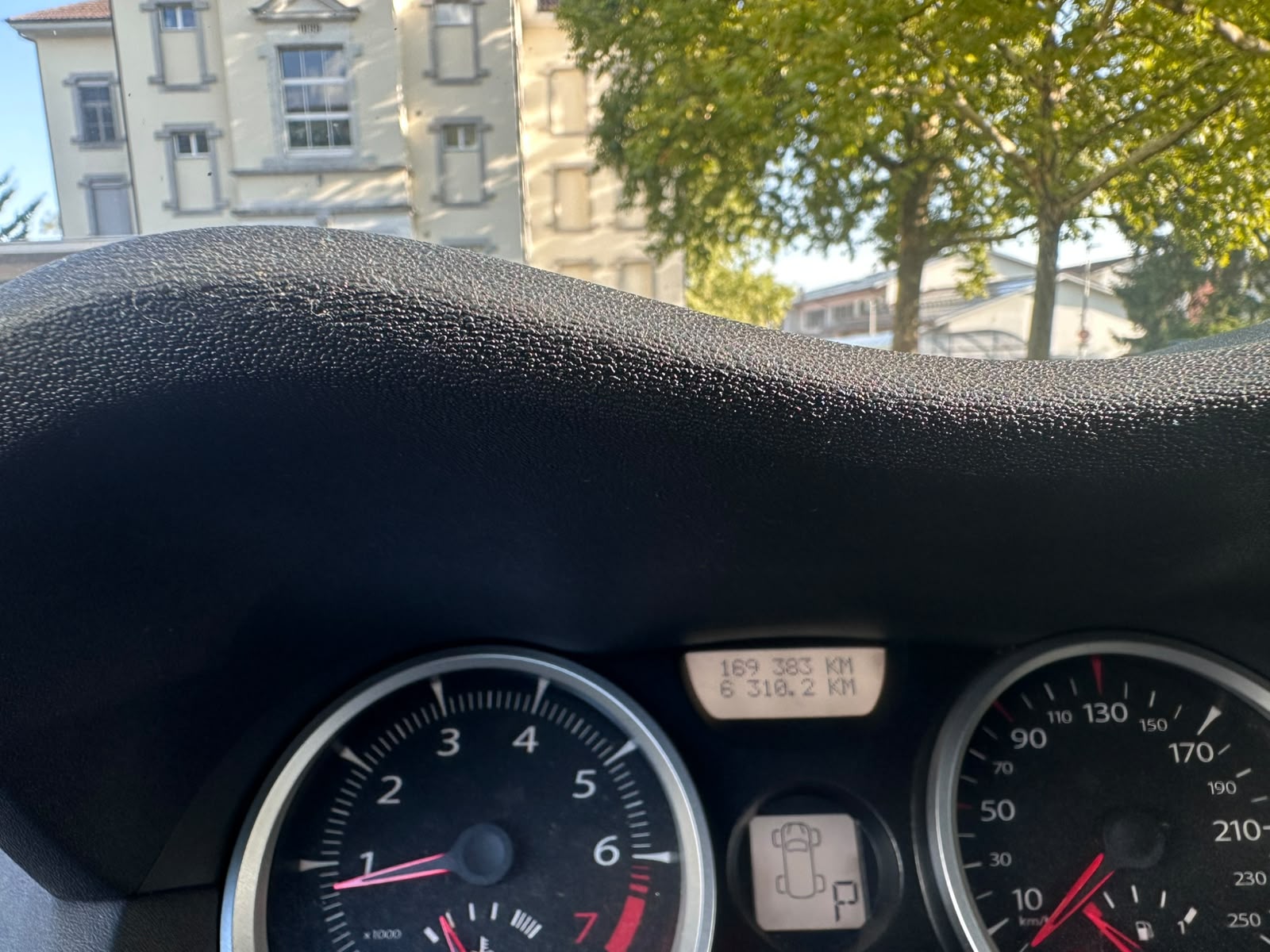 RENAULT Mégane 1.6 16V Dynamique-image-11