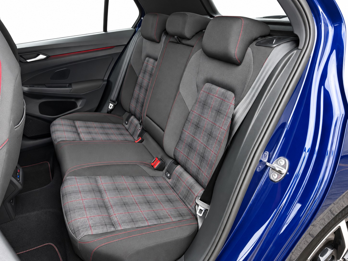 VW Golf VIII 2.0 TSI GTI DSG-image-14