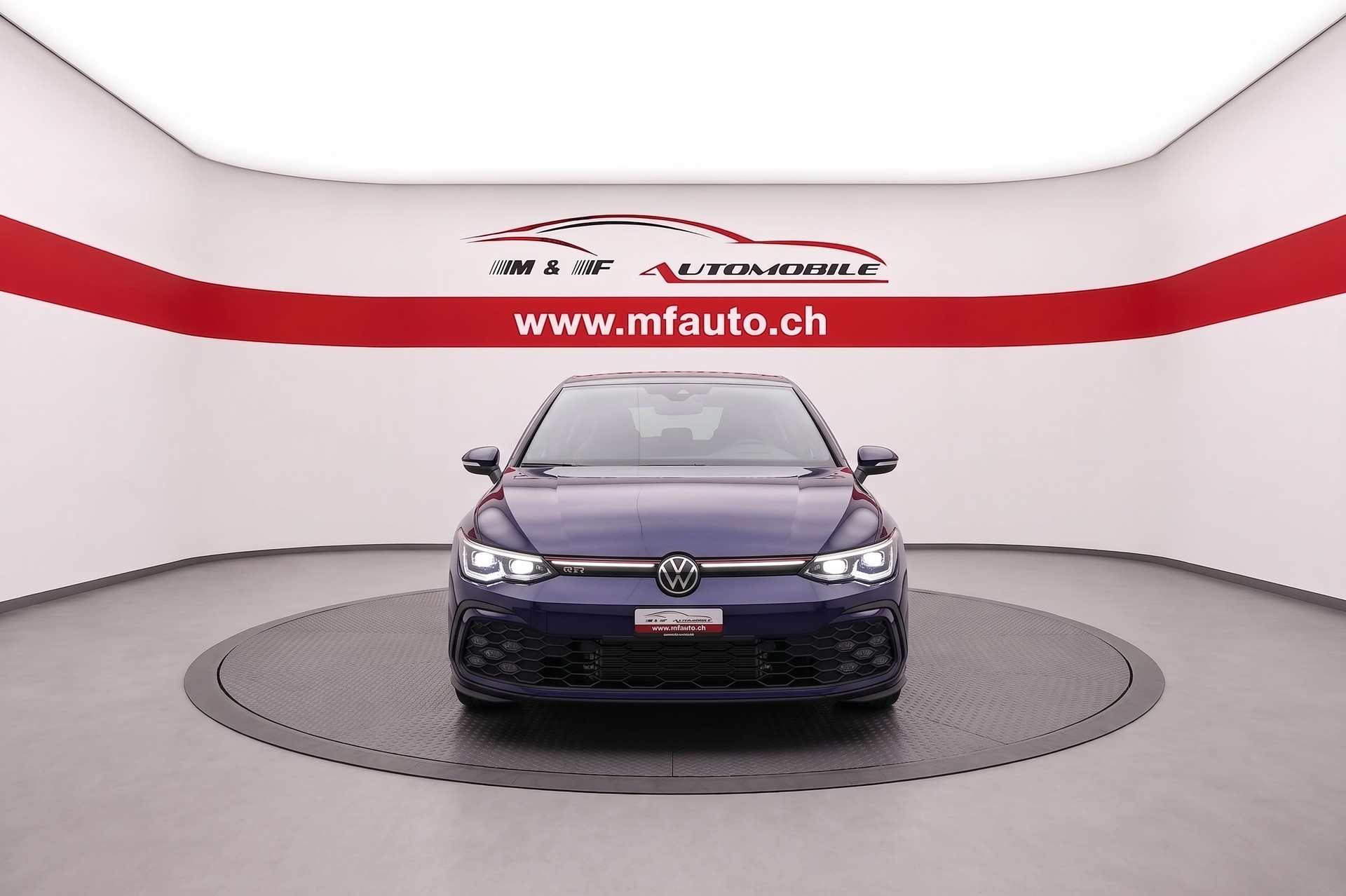 VW Golf VIII 2.0 TSI GTI DSG-image-2