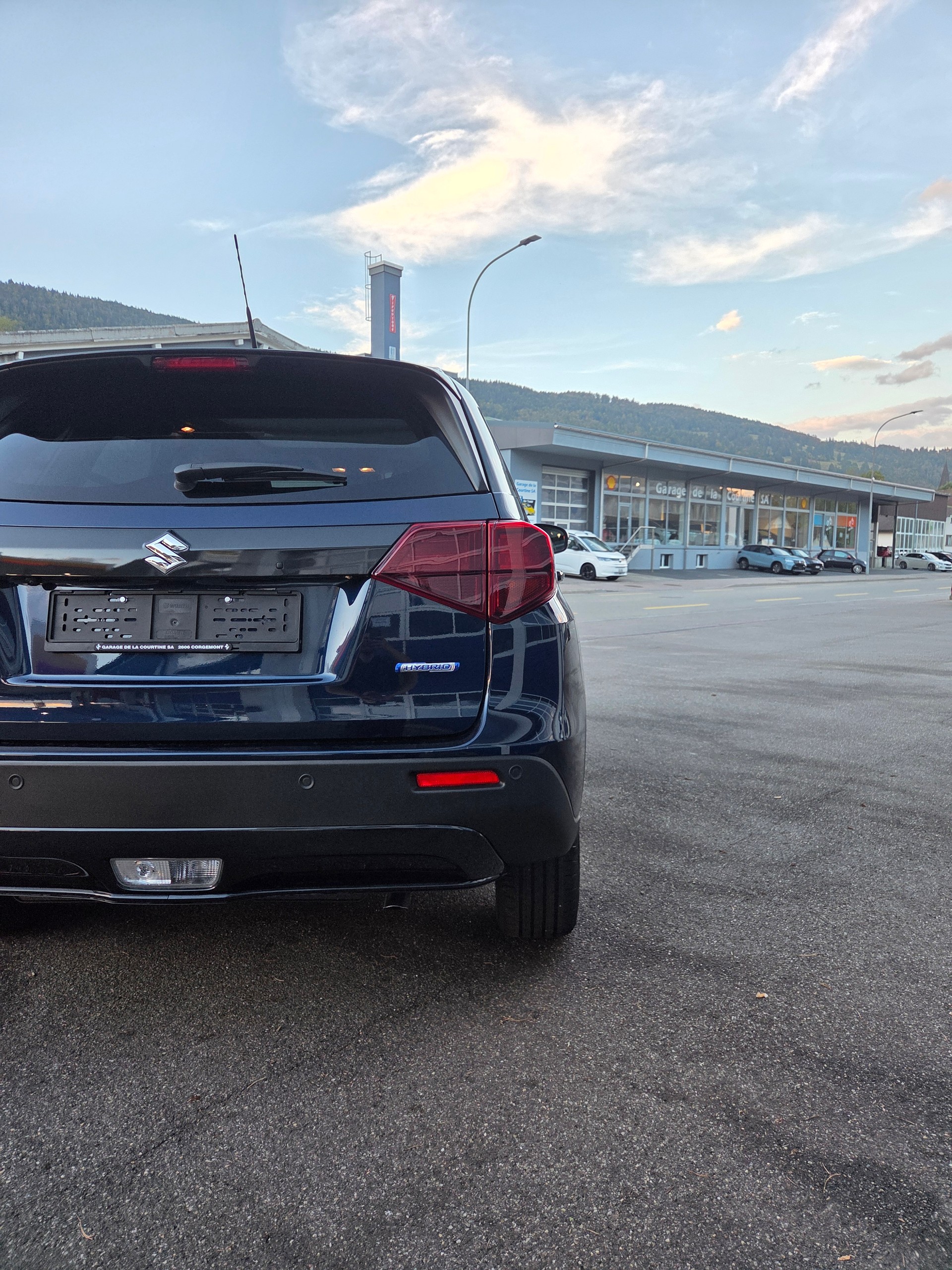 SUZUKI Vitara 1.4 Boosterjet Black Edition Top 4x4 Hybrid Automatic-image-13