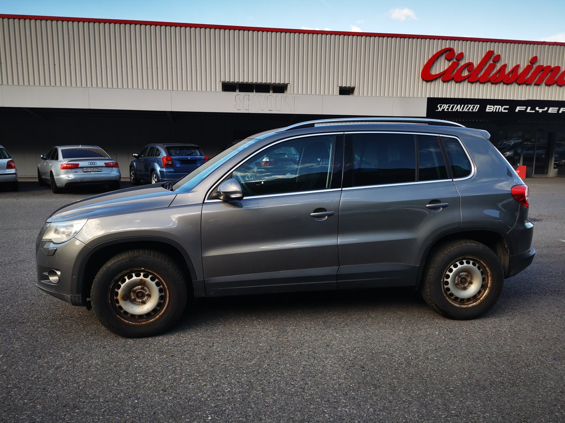 VW Tiguan 2.0 TSI Sport&Style-image-5