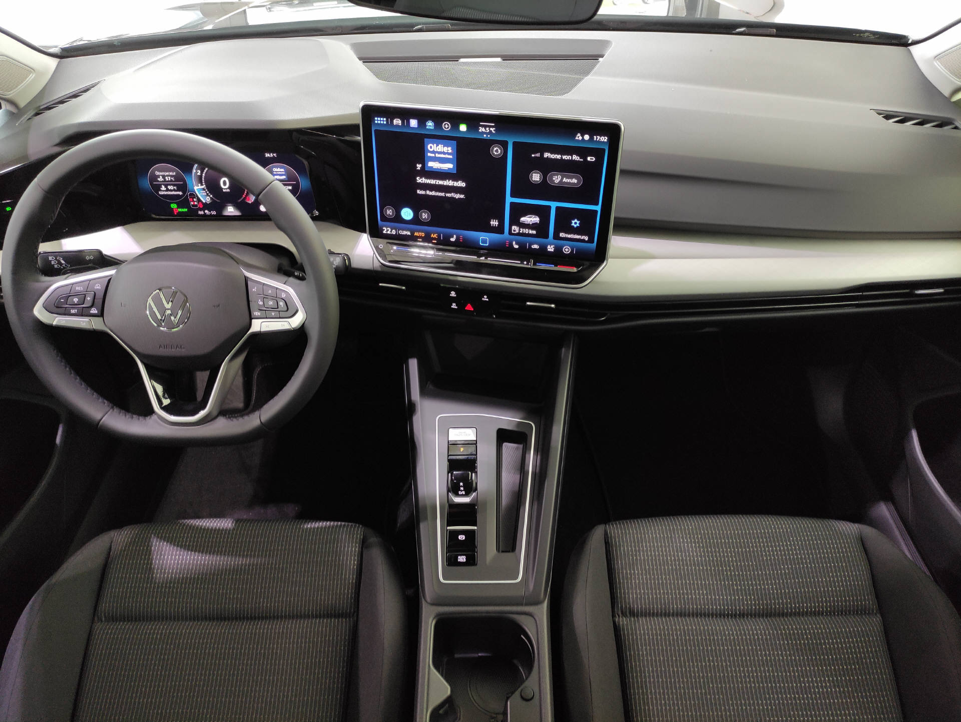 VW Golf VIII 1.5 eTSI Value DSG-image-11