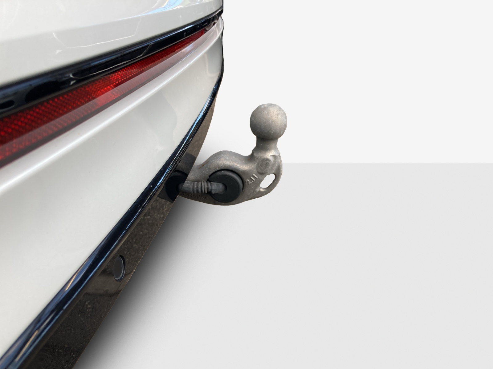VW Tiguan 2.0TSI R-Line 4Motion DSG-image-15
