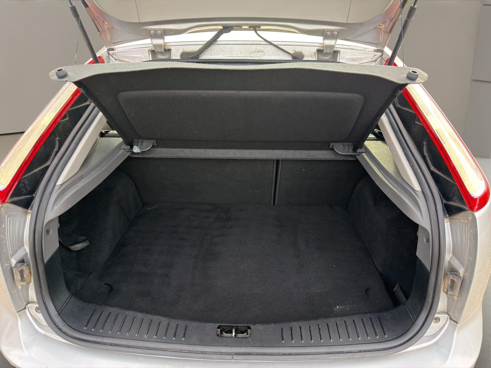 FORD FOCUS-image-13
