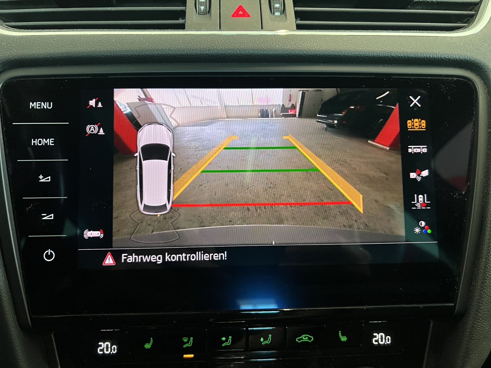 SKODA Octavia Combi 2.0 TDI RS DSG-image-12