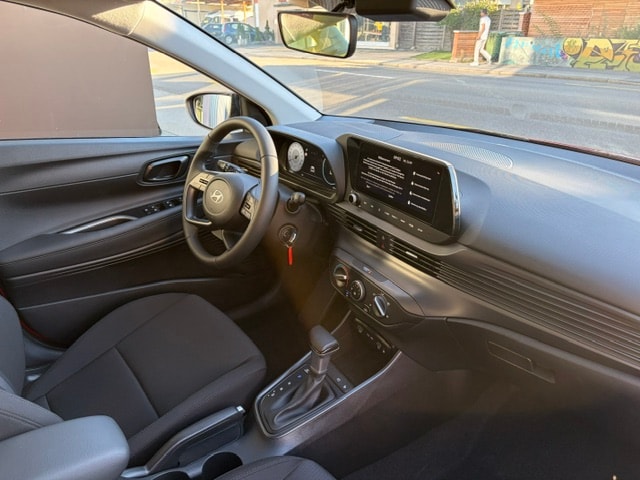 HYUNDAI i20 1.0 T-GDi Amplia DCT-image-5
