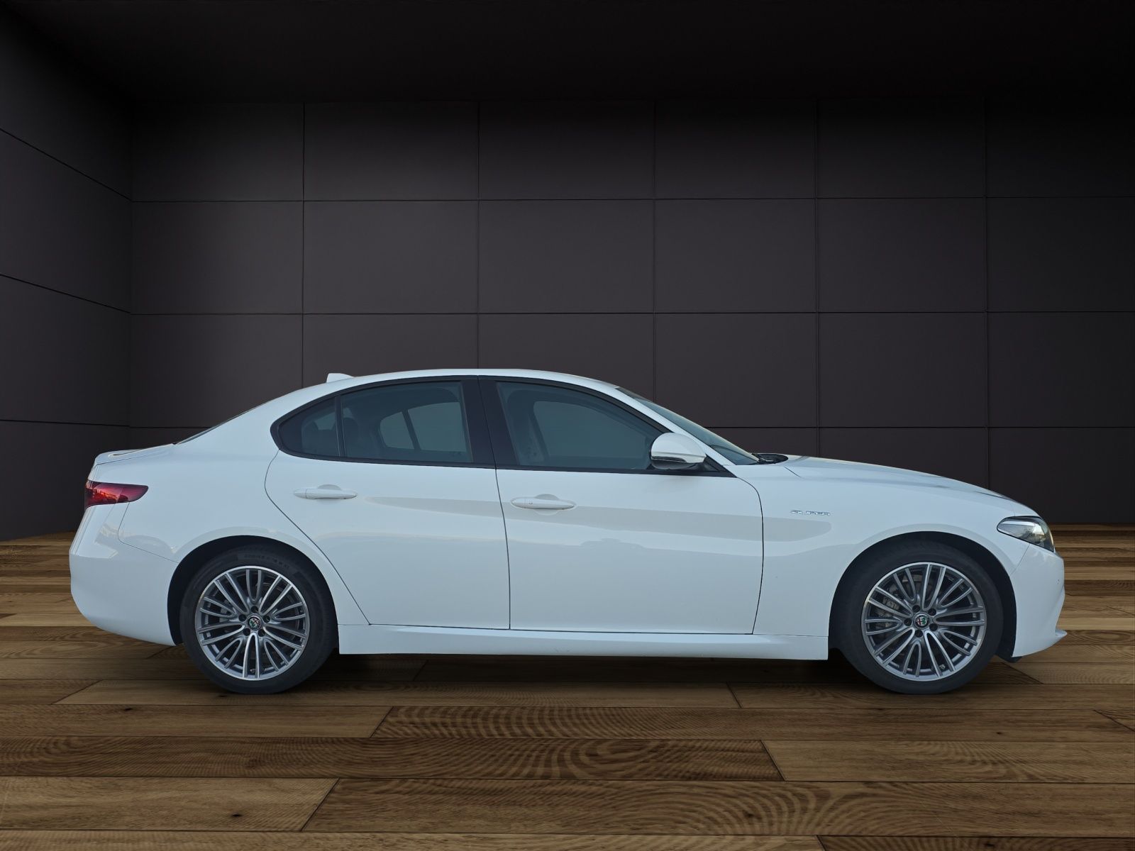 ALFA ROMEO Giulia 2.0 Super Automatic-image-4