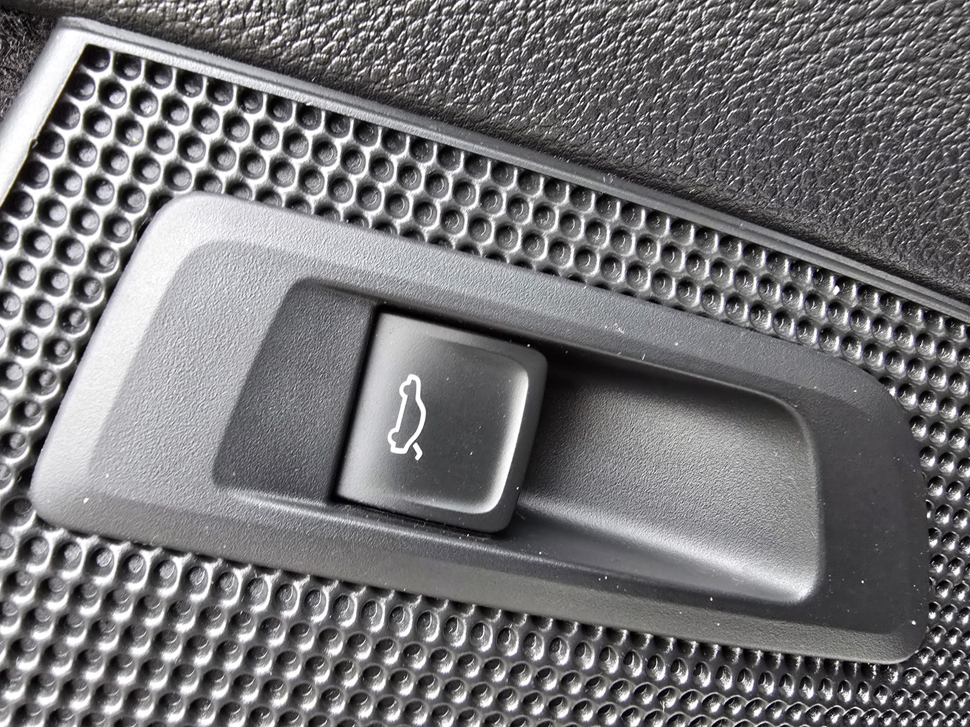 SKODA Kodiaq 2.0 TSI Ambition DSG 4x4-image-23