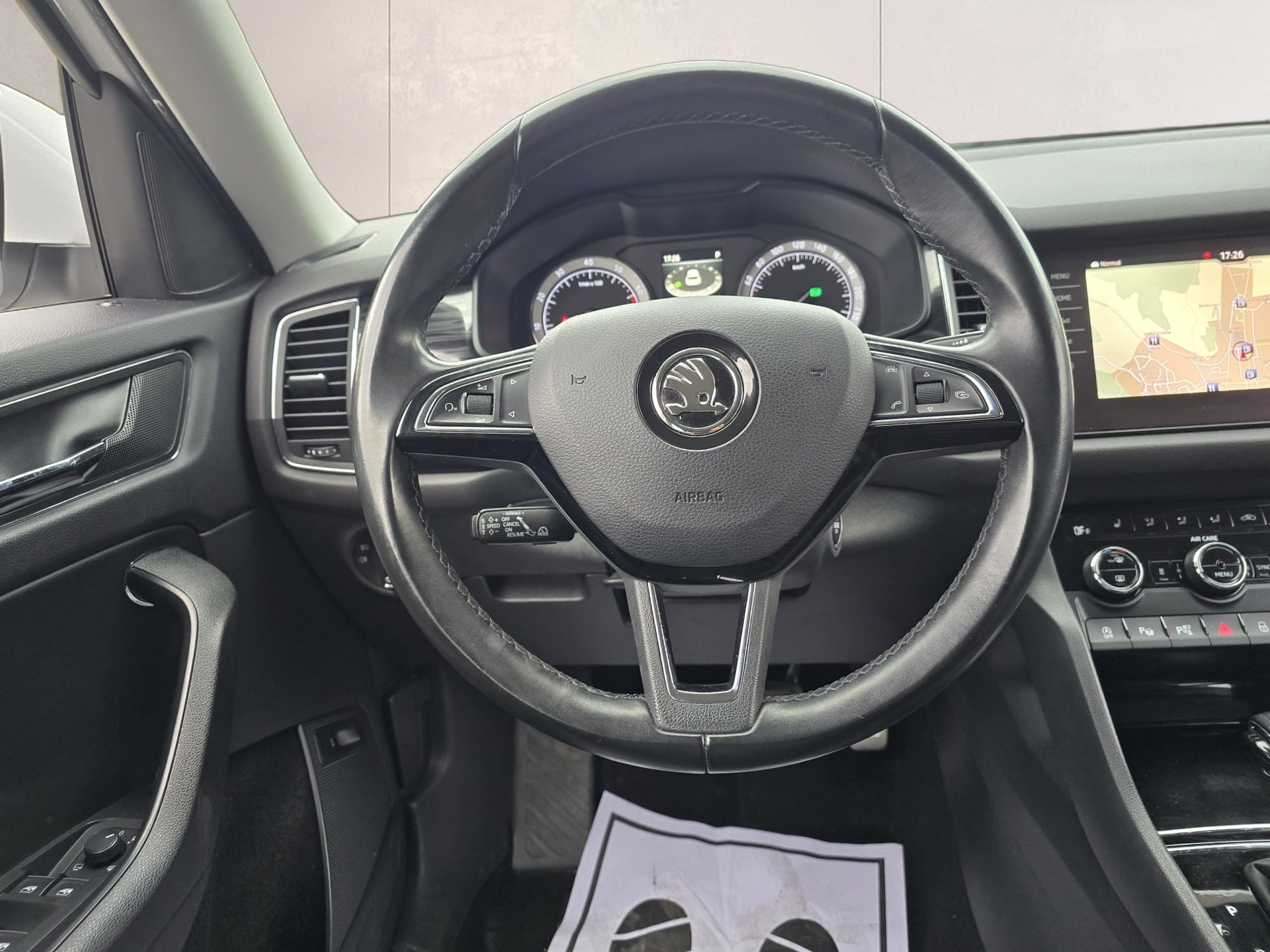 SKODA Kodiaq 2.0 TSI Ambition DSG 4x4-image-16