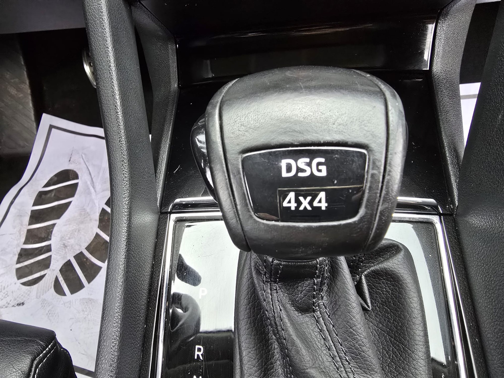 SKODA Kodiaq 2.0 TSI Ambition DSG 4x4-image-10