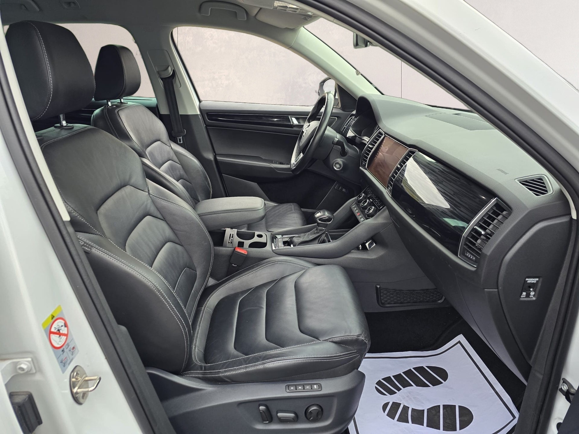 SKODA Kodiaq 2.0 TSI Ambition DSG 4x4-image-19