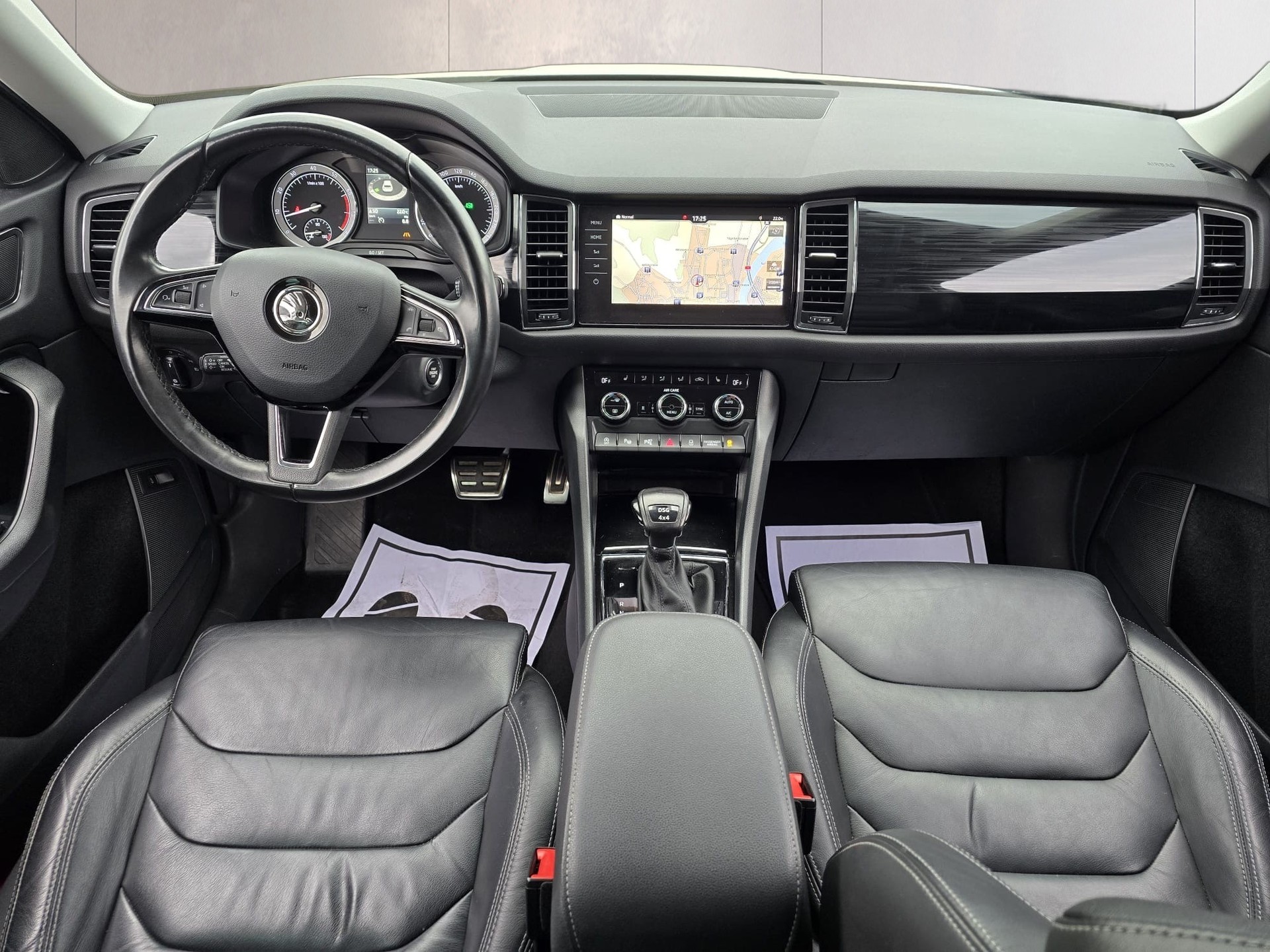 SKODA Kodiaq 2.0 TSI Ambition DSG 4x4-image-15