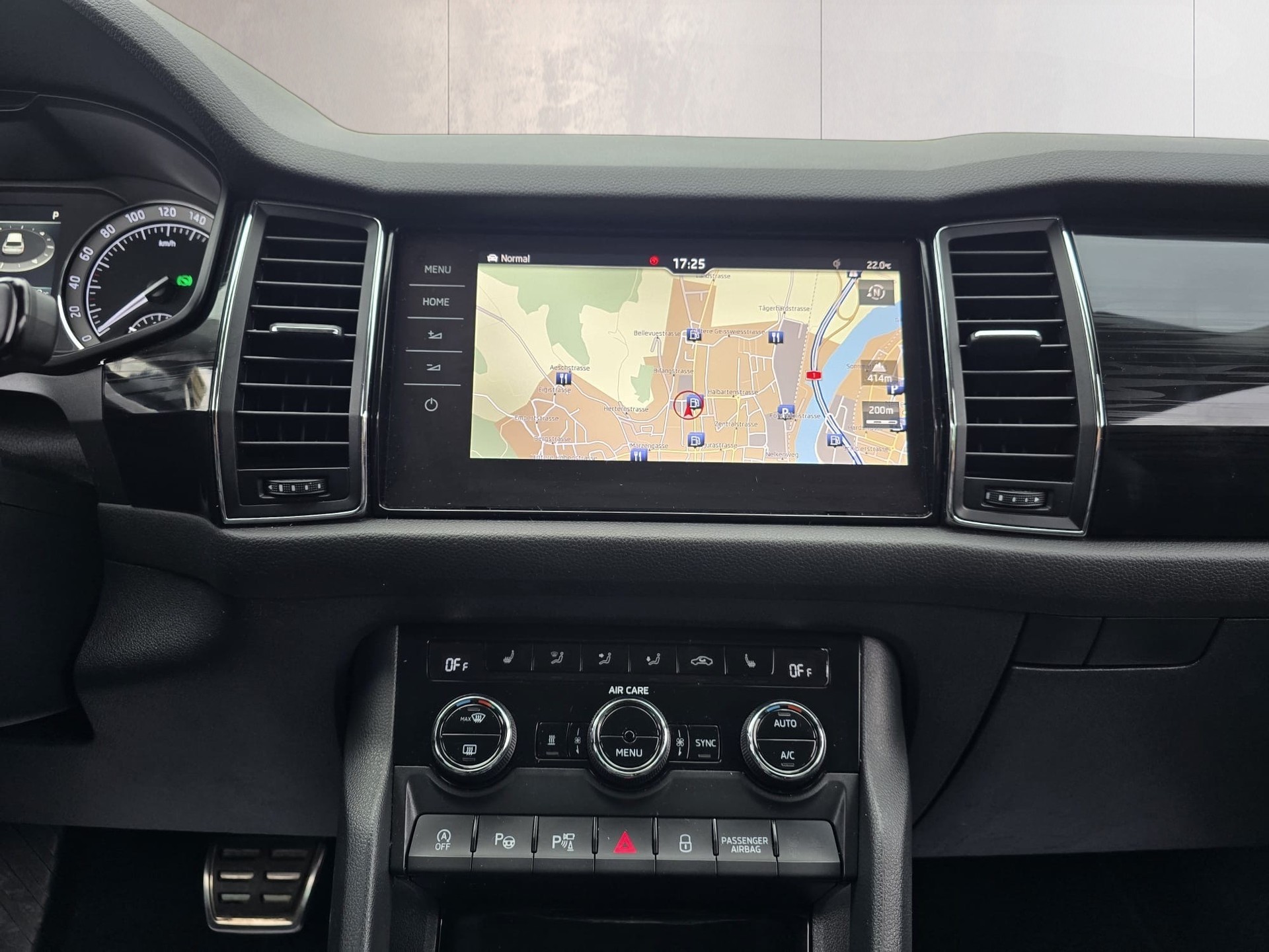 SKODA Kodiaq 2.0 TSI Ambition DSG 4x4-image-8