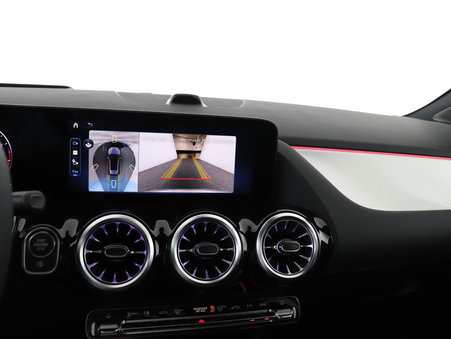 MERCEDES-BENZ GLA 220 4Matic 8G-DCT-image-11