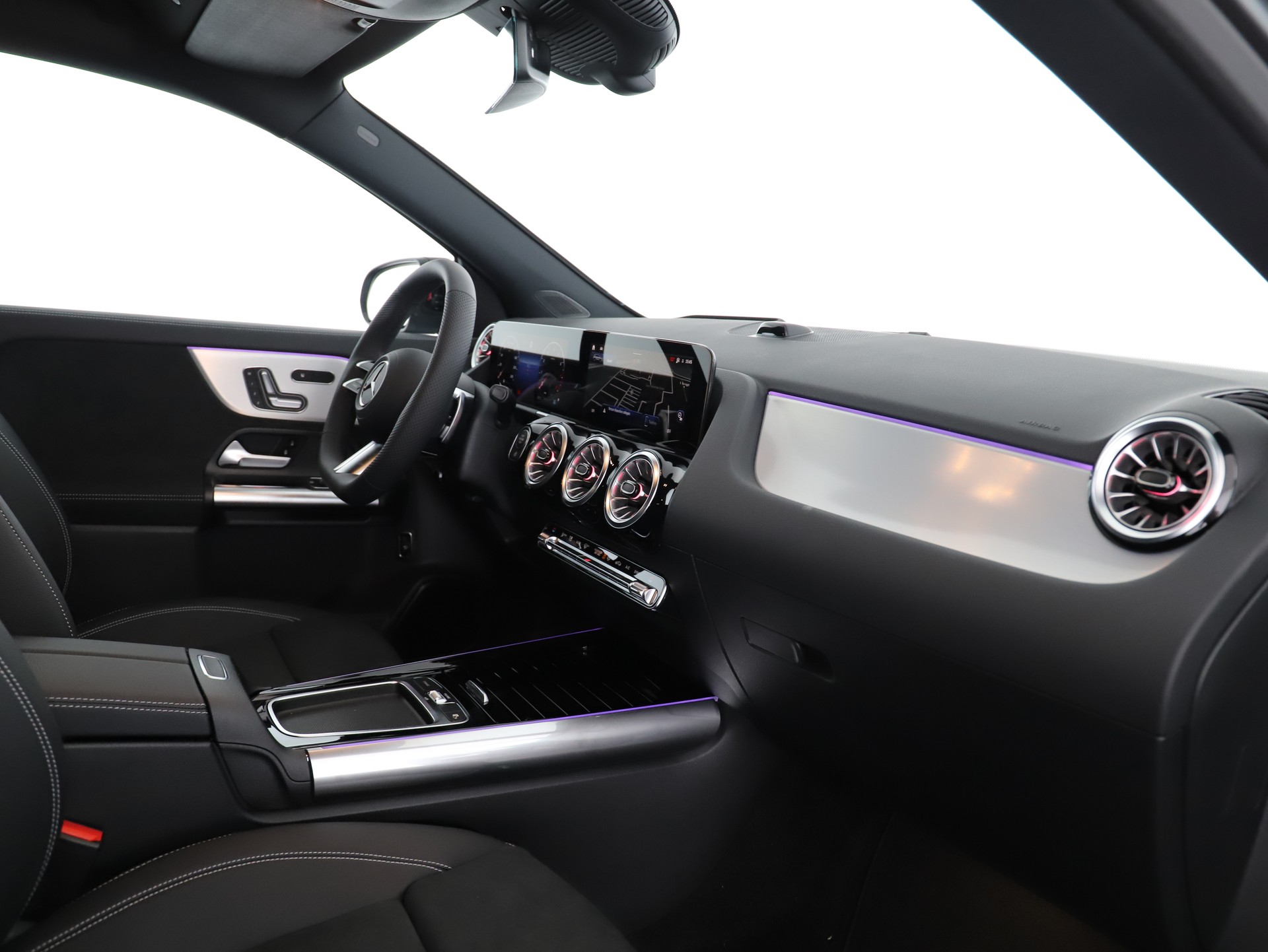 MERCEDES-BENZ GLA 220 4Matic 8G-DCT-image-9