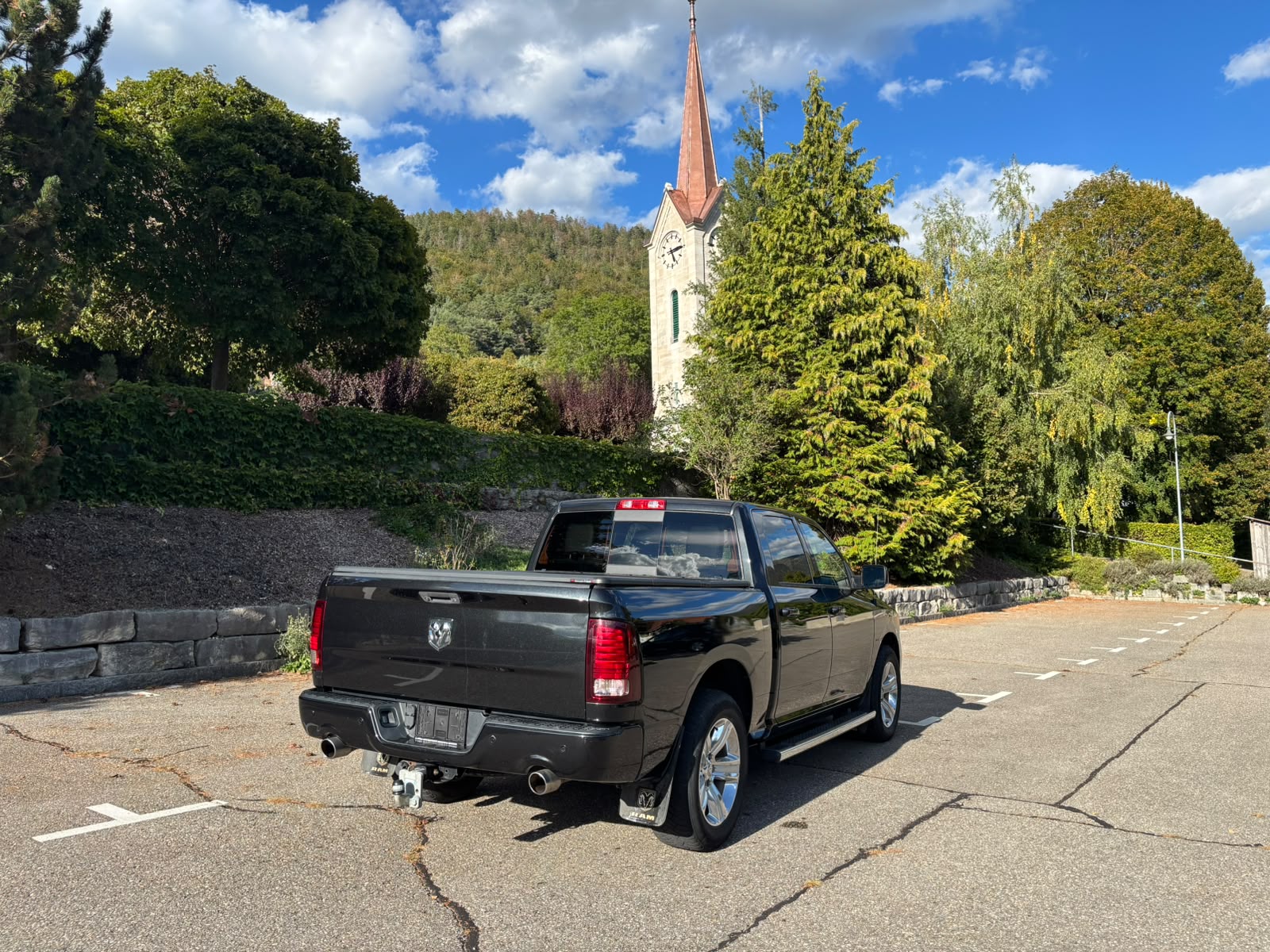 DODGE RAM HEMI 1500 V8-image-3