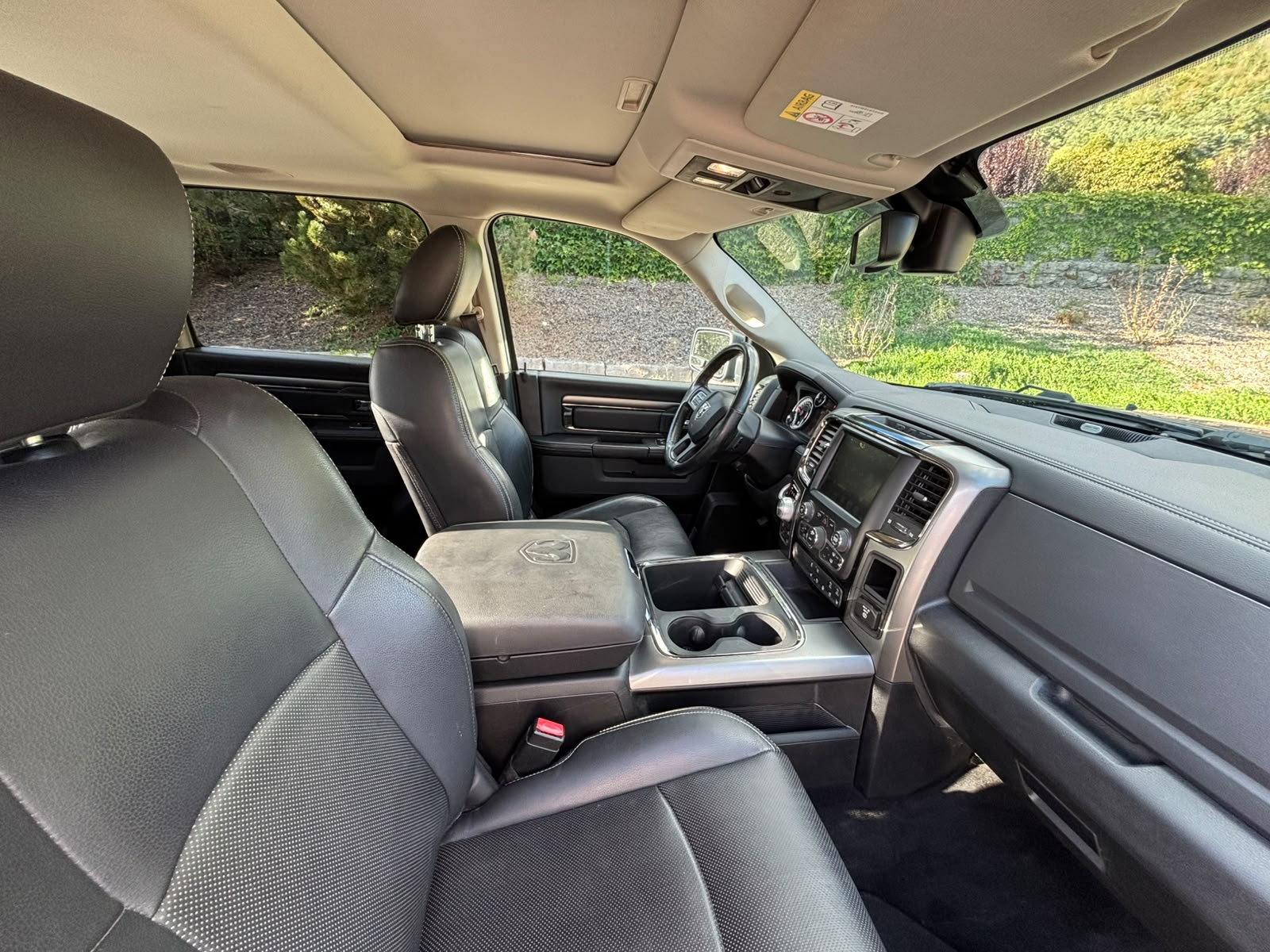 DODGE RAM HEMI 1500 V8-image-6