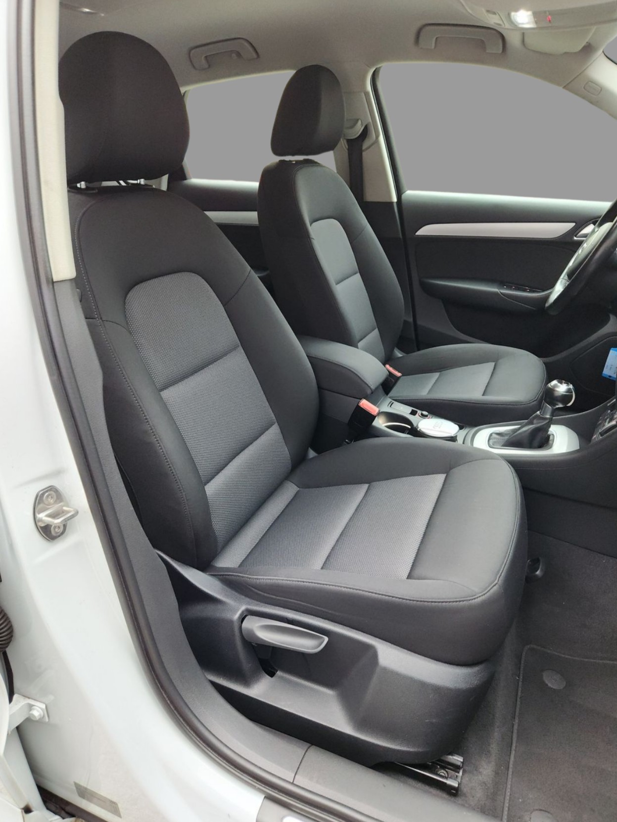 AUDI Q3 1.4 TFSI design S-tronic-image-15