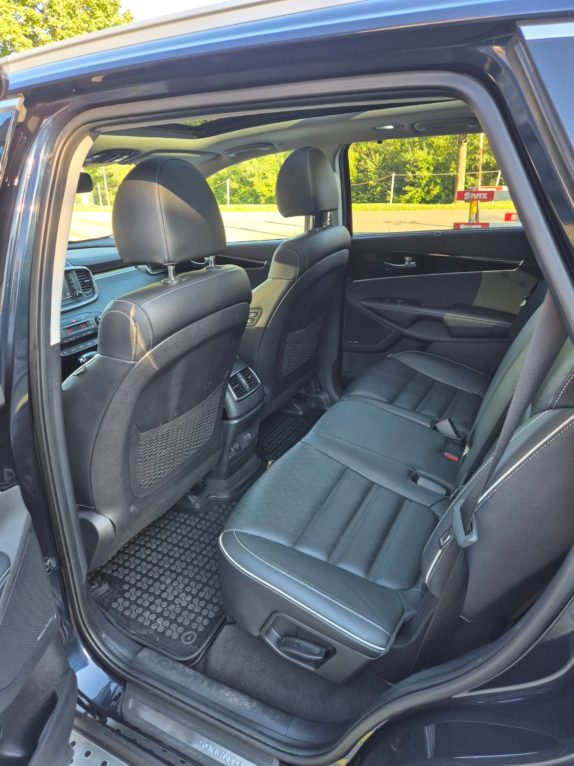 KIA 2.2 CRDi Style 7P-image-9