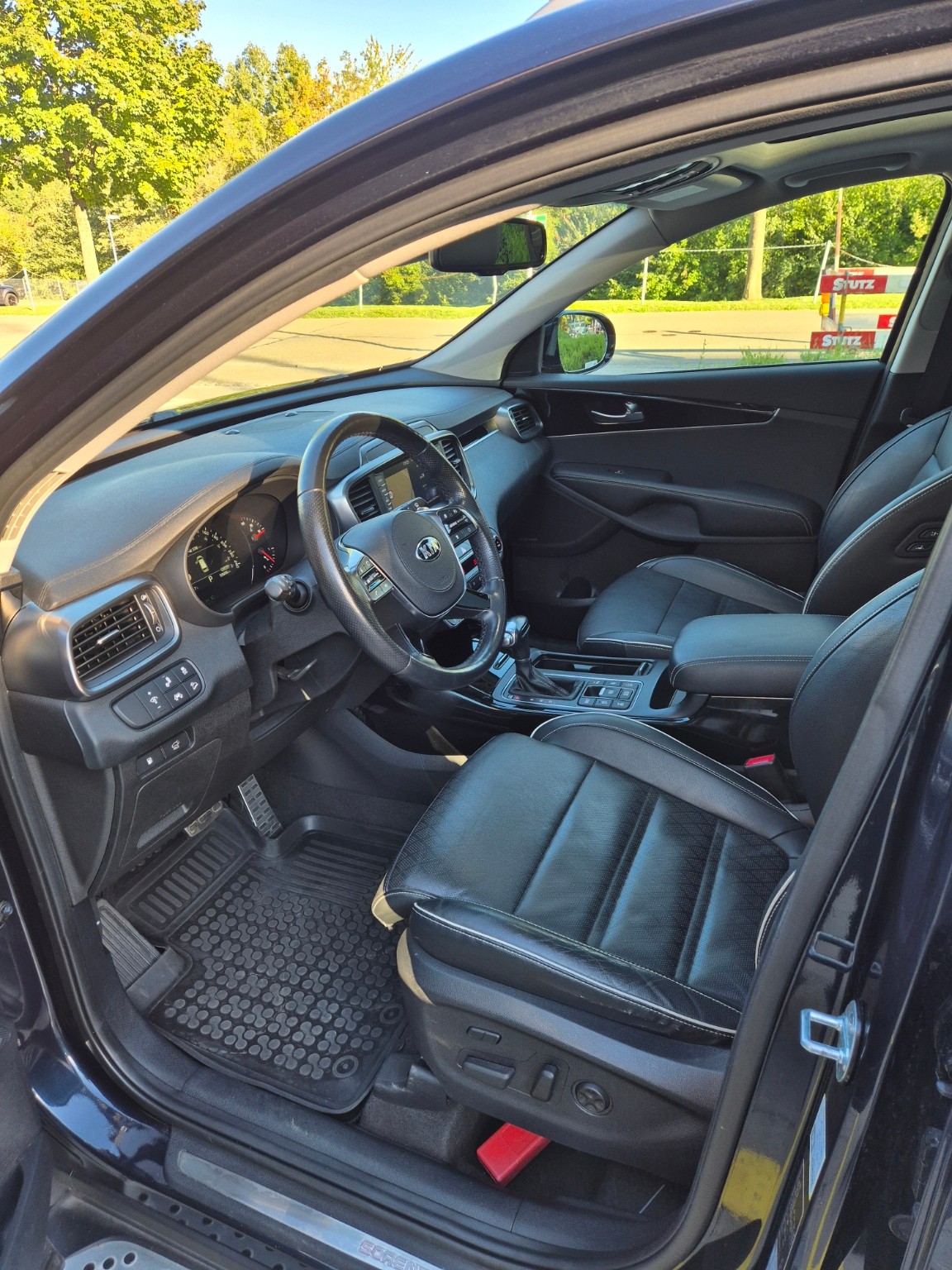 KIA 2.2 CRDi Style 7P-image-10
