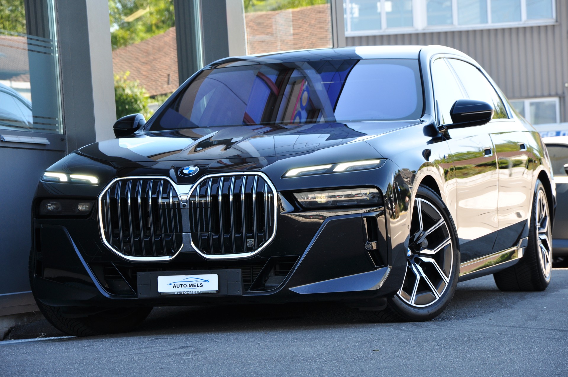 BMW 740d xDrive 48V M Sport Steptronic-showroom-element-1